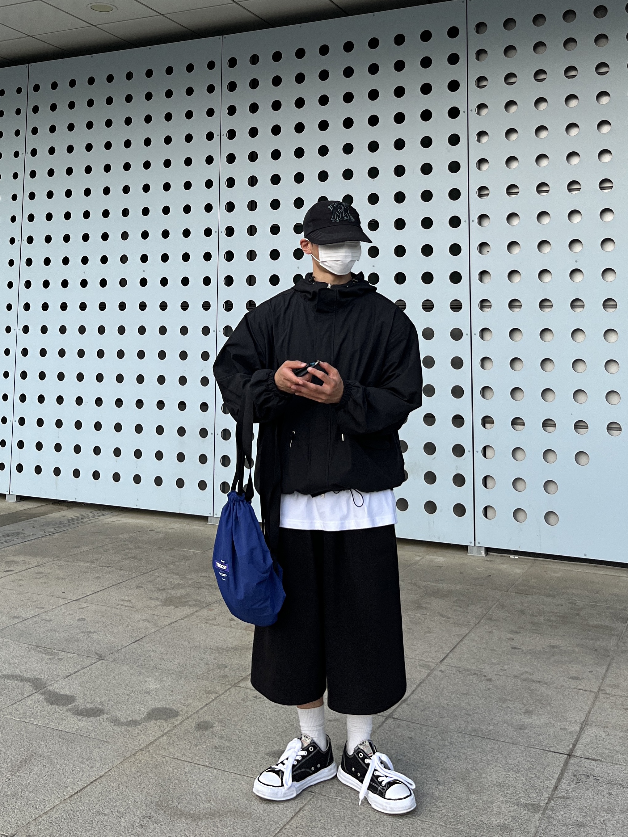 Maison Mihara Yasuhiro Peterson OG Sole Canvas Low Sneakers Black 착용 스타일 - 4