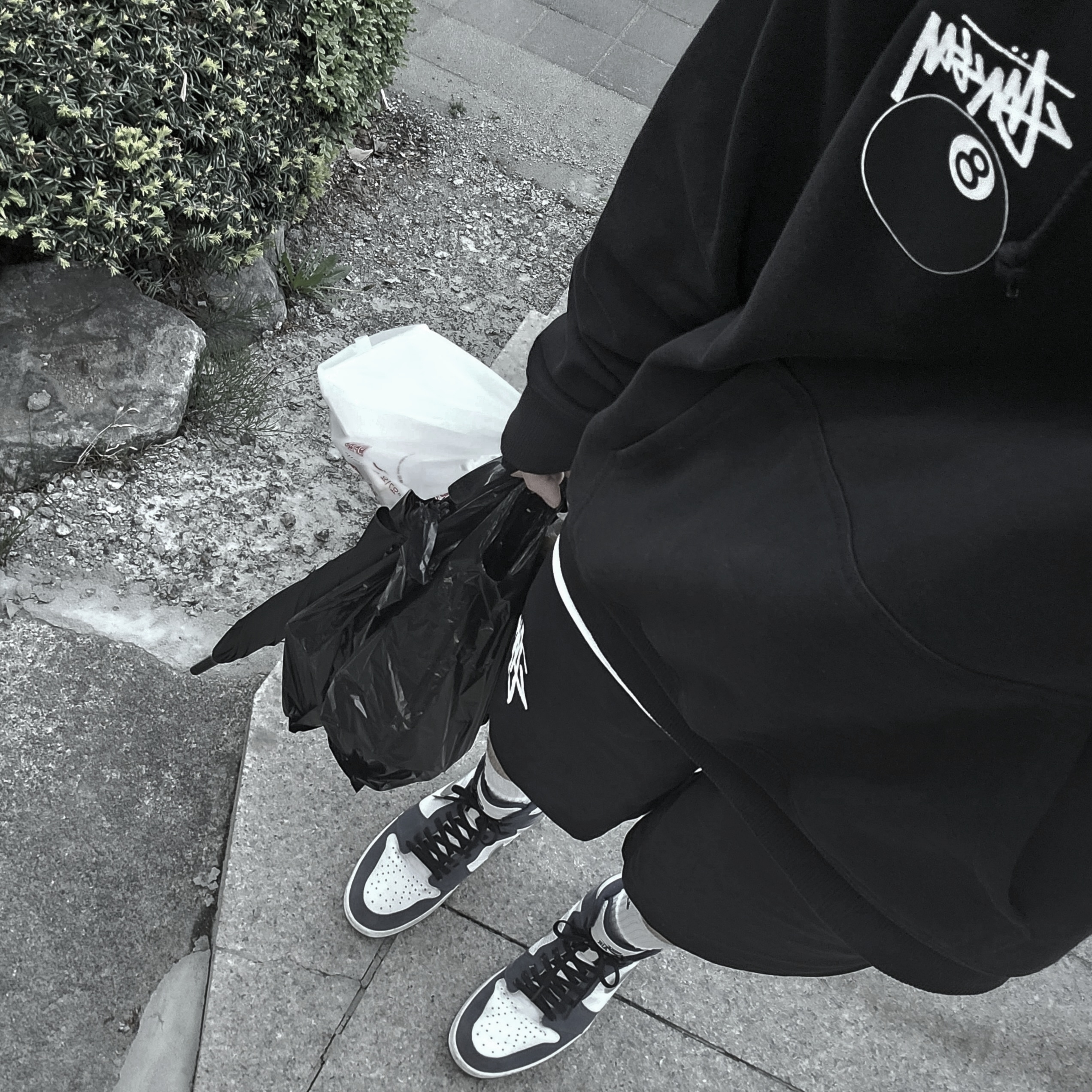 Stussy Big Stock Water Shorts Black, Stussy 8 Ball Hoodie Black - 21FW 착용 스타일