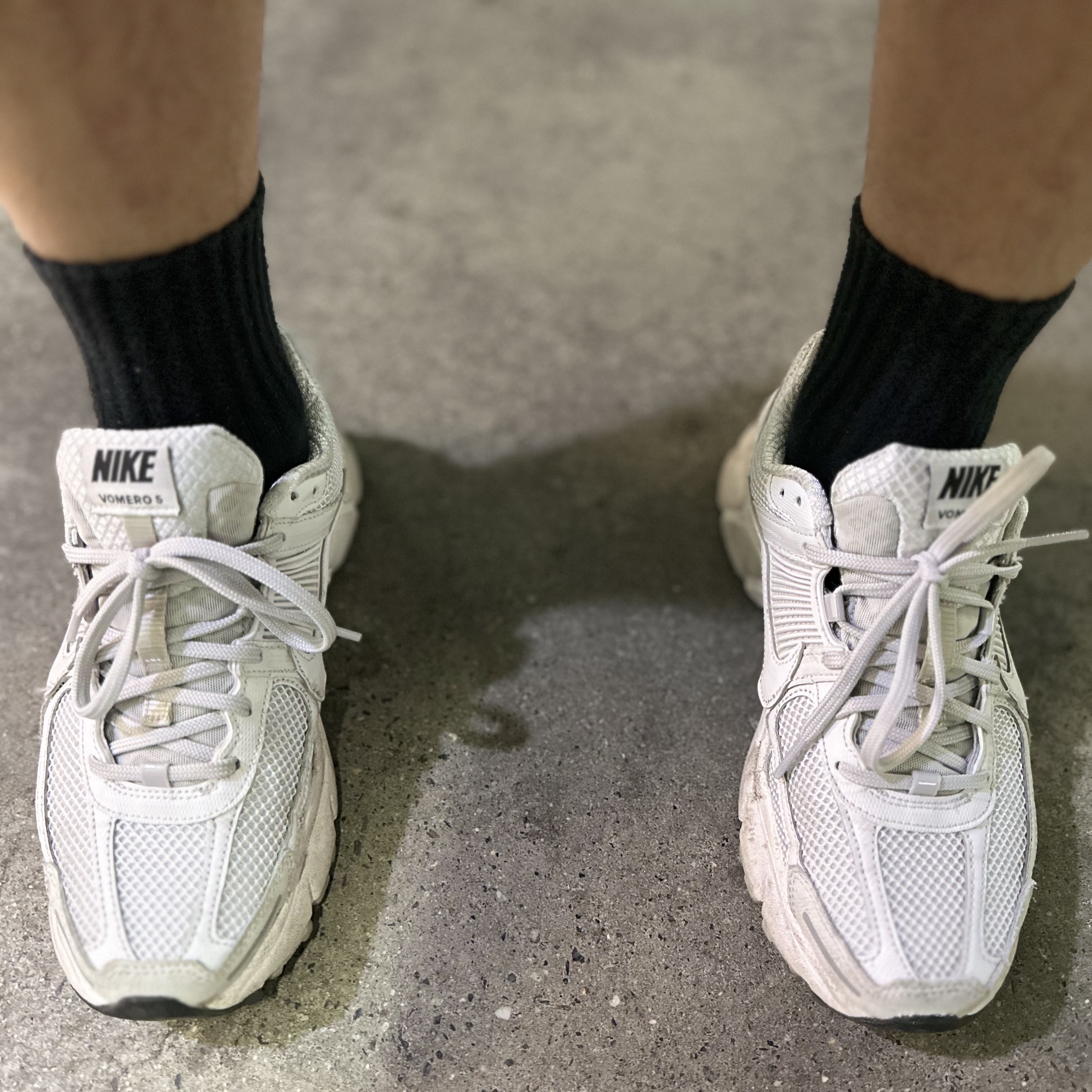 Nike Zoom Vomero 5 SP Vast Grey 2023 착용 스타일 - 1
