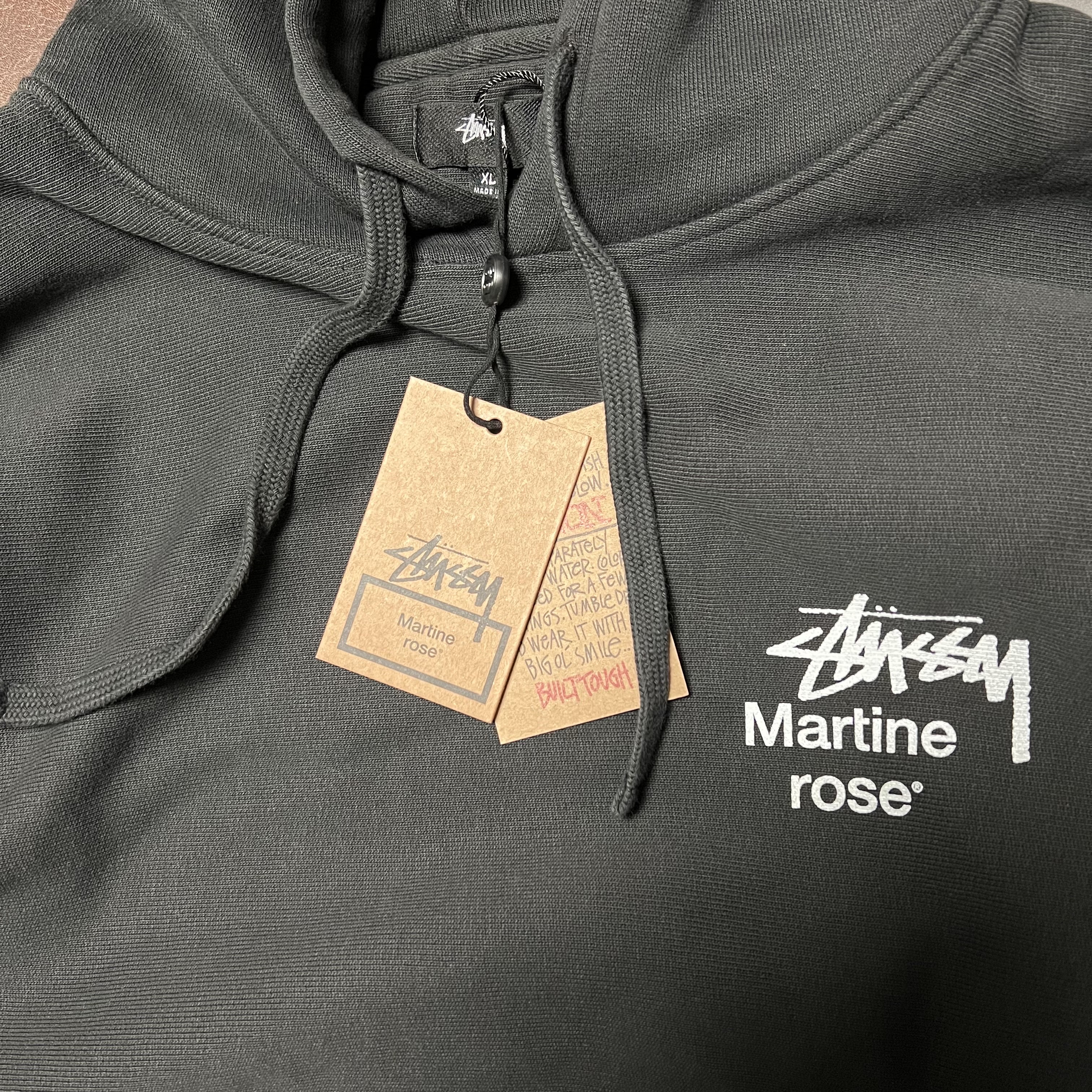 Stussy x Martine Rose Collage Pigment Dyed Hoodie Black 착용 스타일 - 1