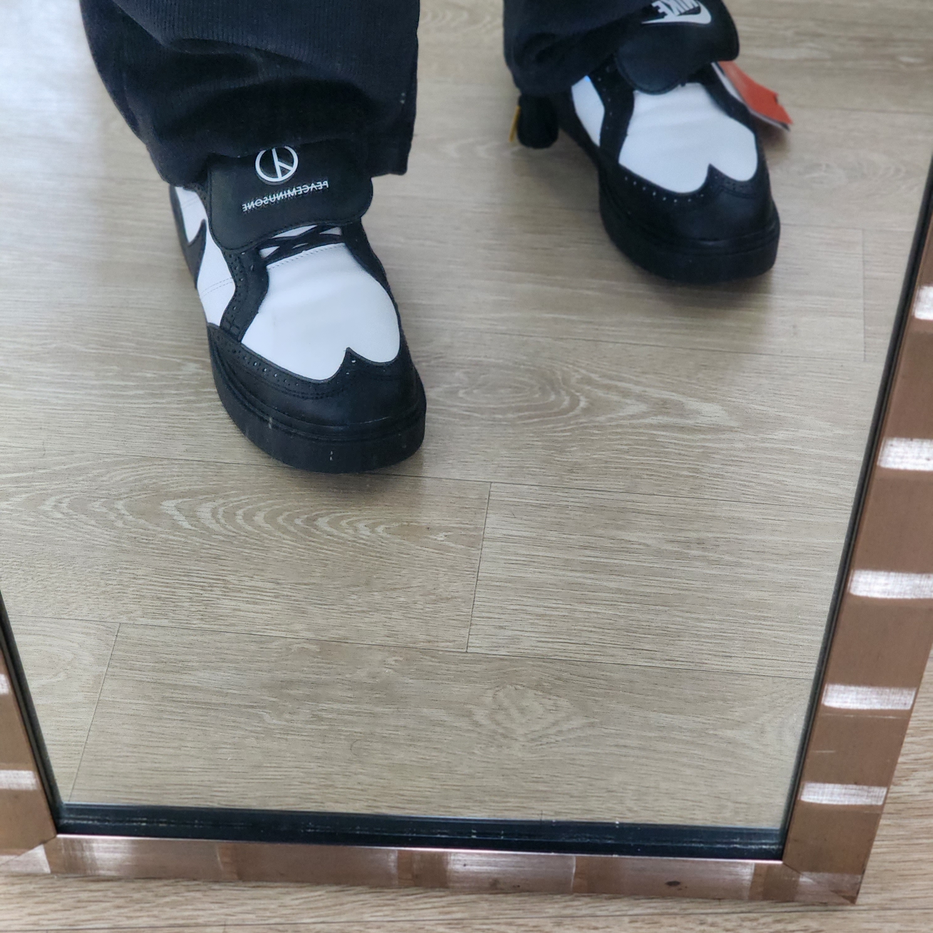 Nike x Peaceminusone Kwondo1 Black and White 착용 스타일 - 1