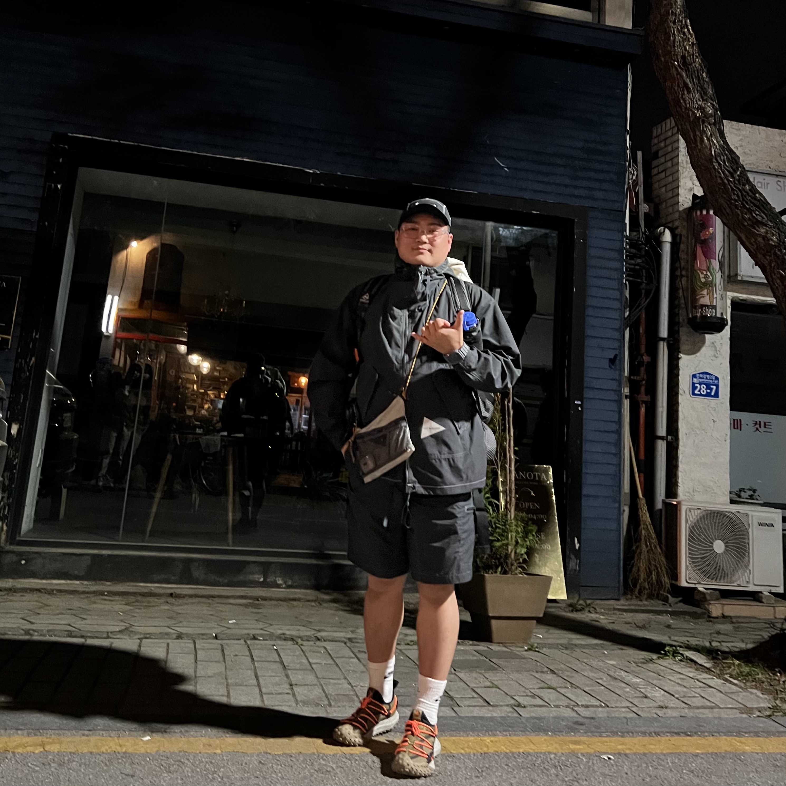 Supreme Reflective Stitch Camp Cap Black - 23SS, Nike ACG Mountain Fly Low Gore-Tex SE Hazel Rush 착용 스타일 - 1