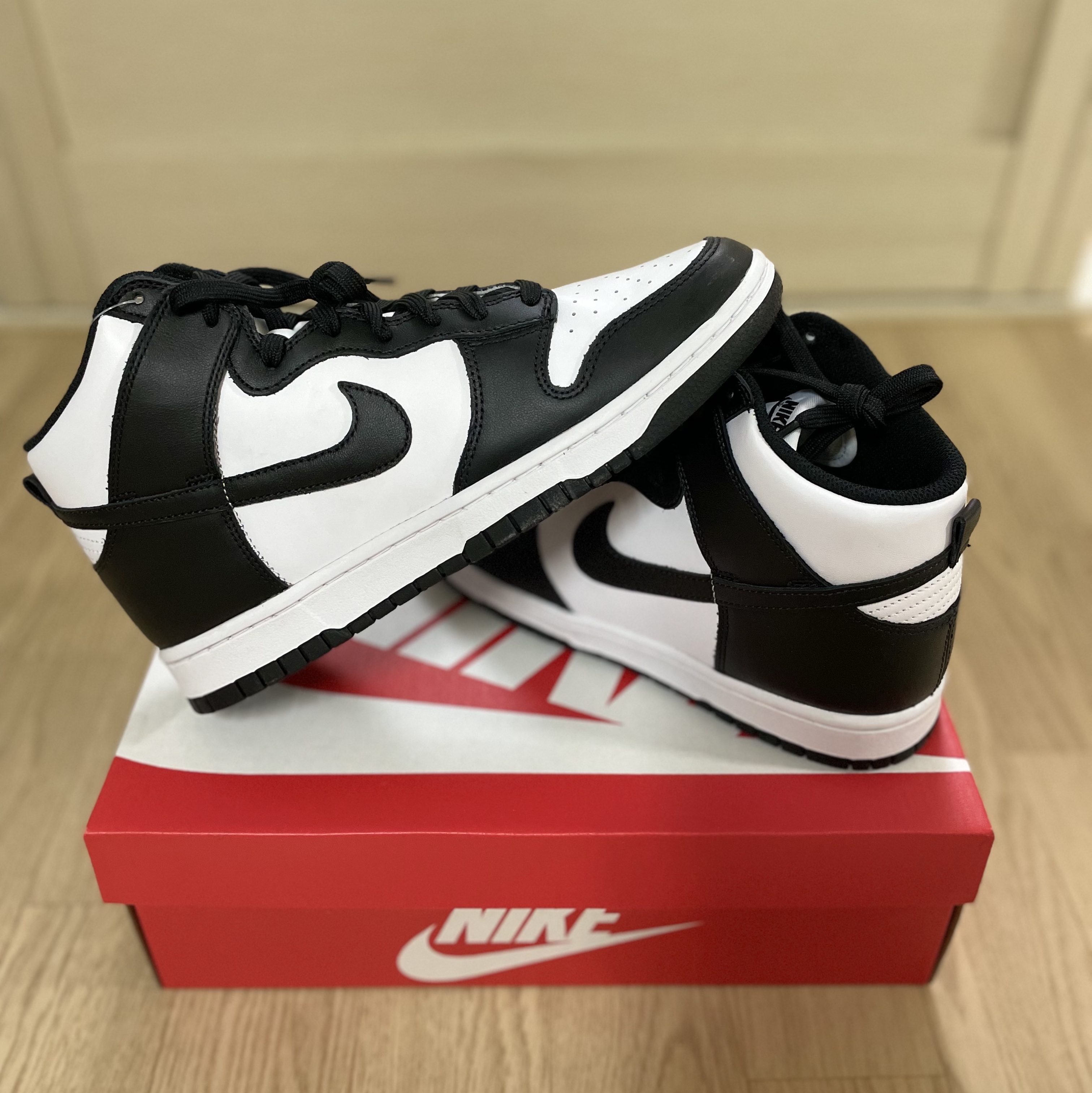 Nike Dunk High Retro Championship White 착용 스타일 - 2