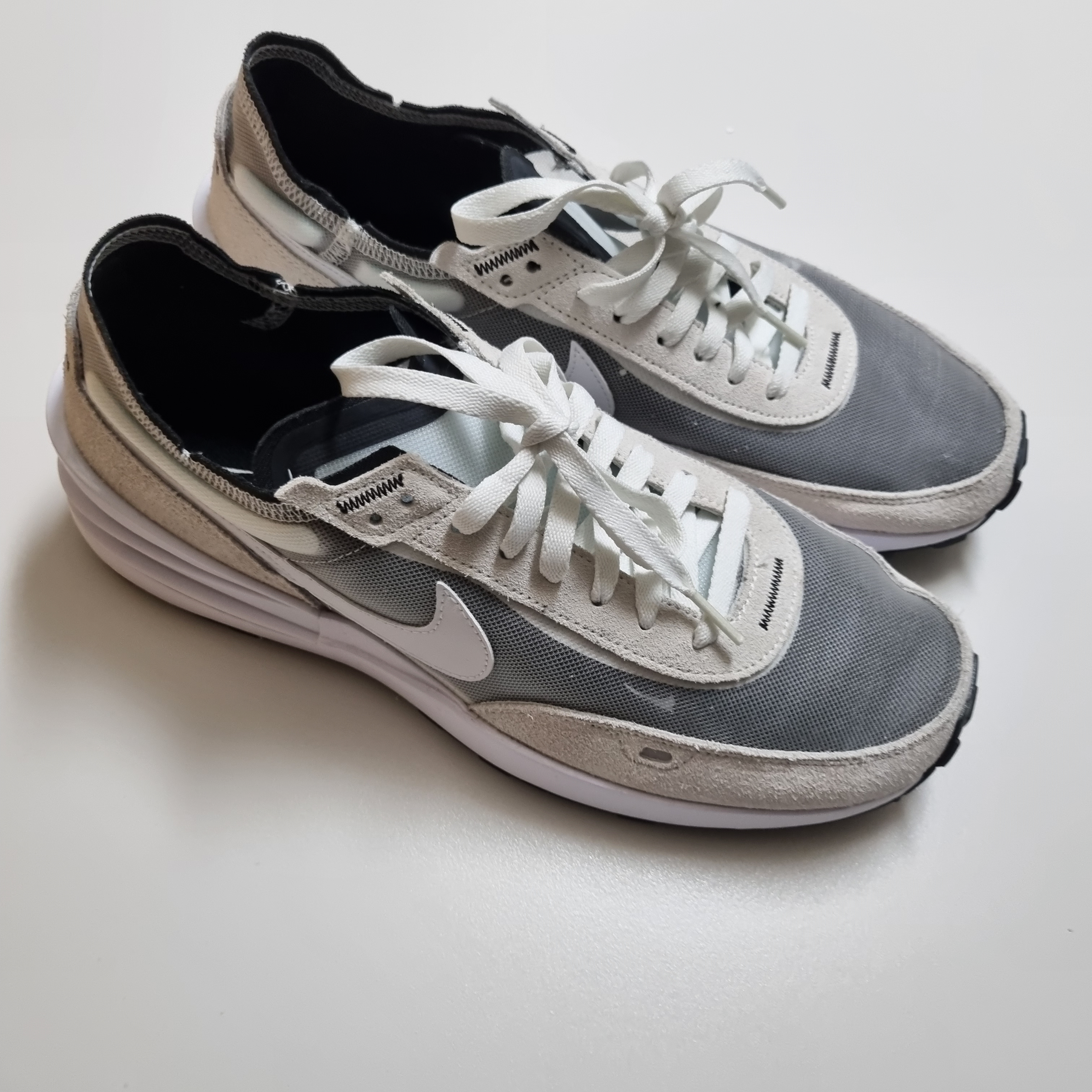 Nike Waffle One Infinite Lilac 착용 스타일