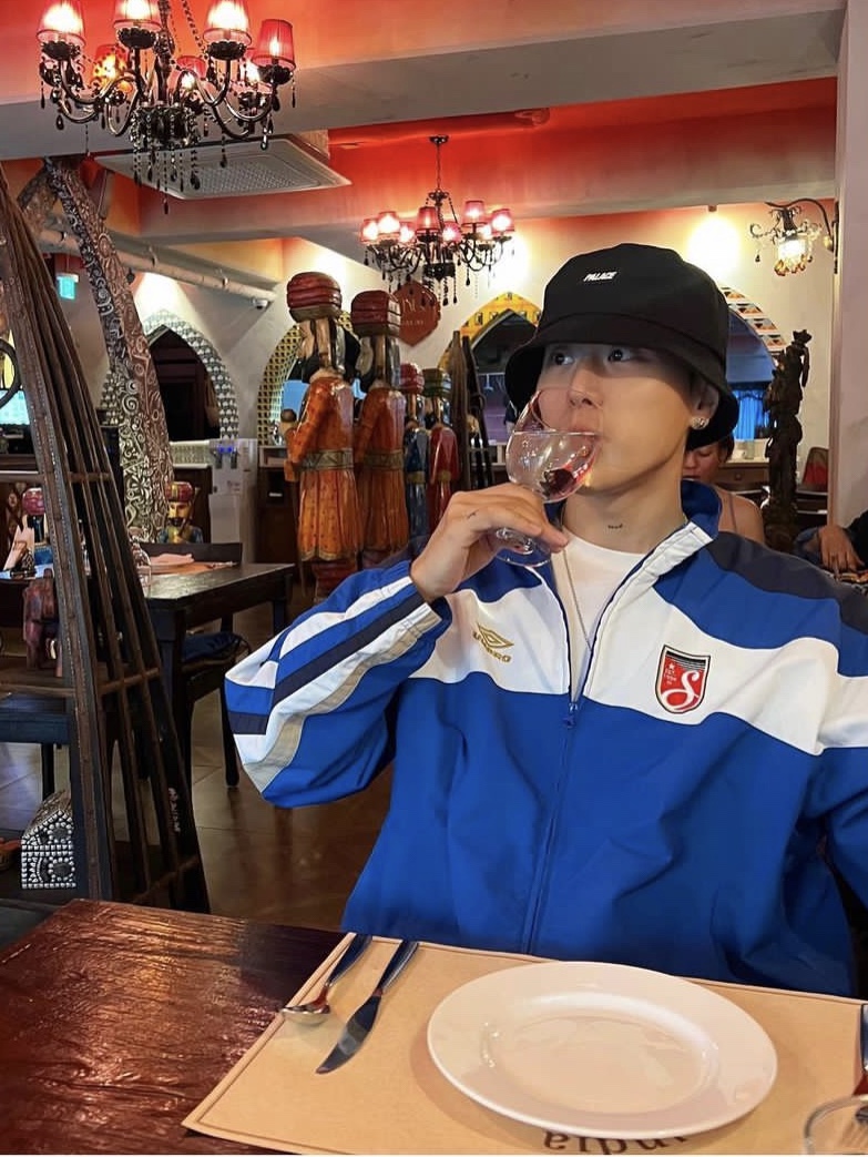 Palace Gore-Tex Bucket Hat Black Denim - 23SS, Supreme x Umbro Track Jacket Blue - 23SS 착용 스타일