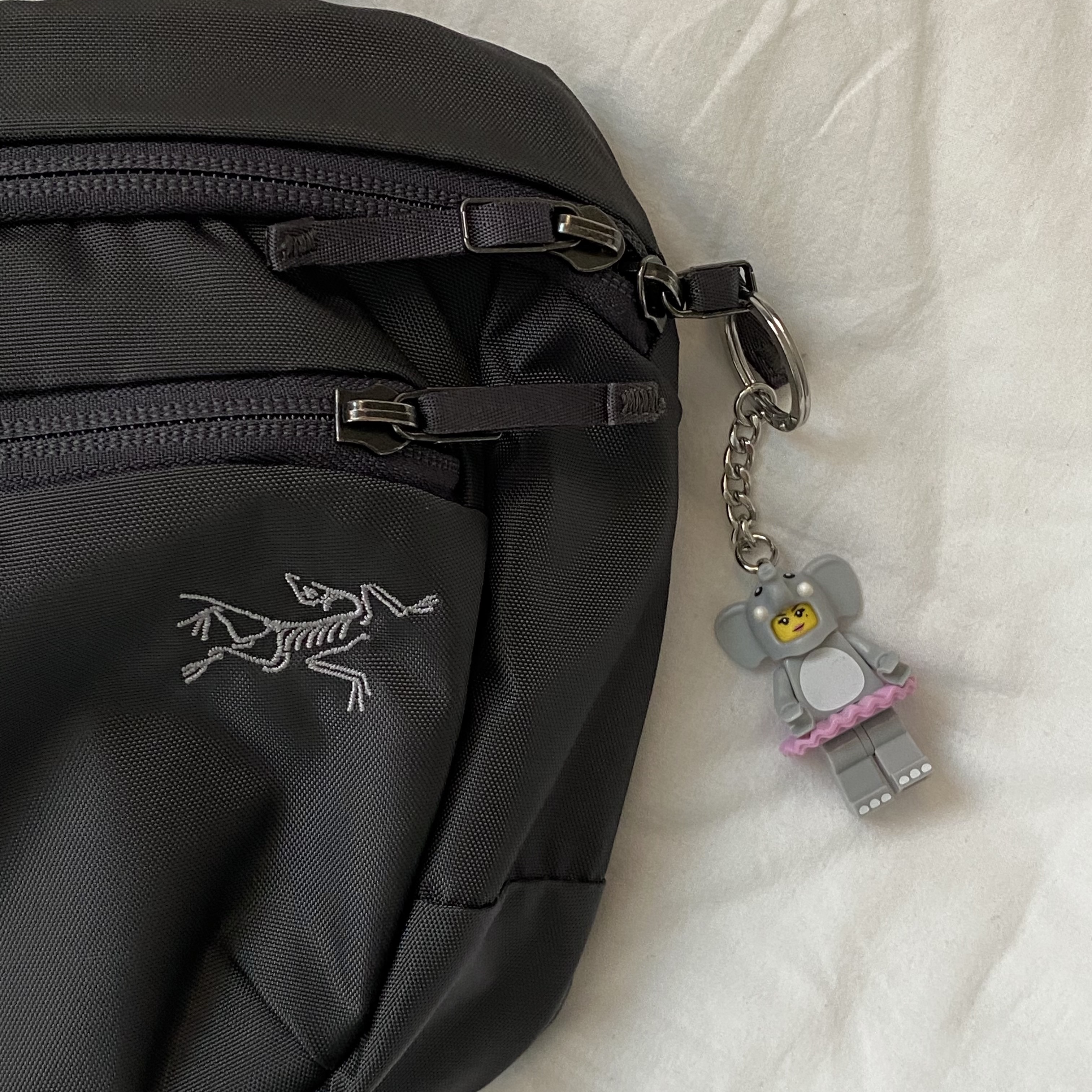 Arc'teryx Mantis 2 Waistpack Pilot, Arc'teryx Mantis 2 Waistpack Black 착용 스타일 - 1