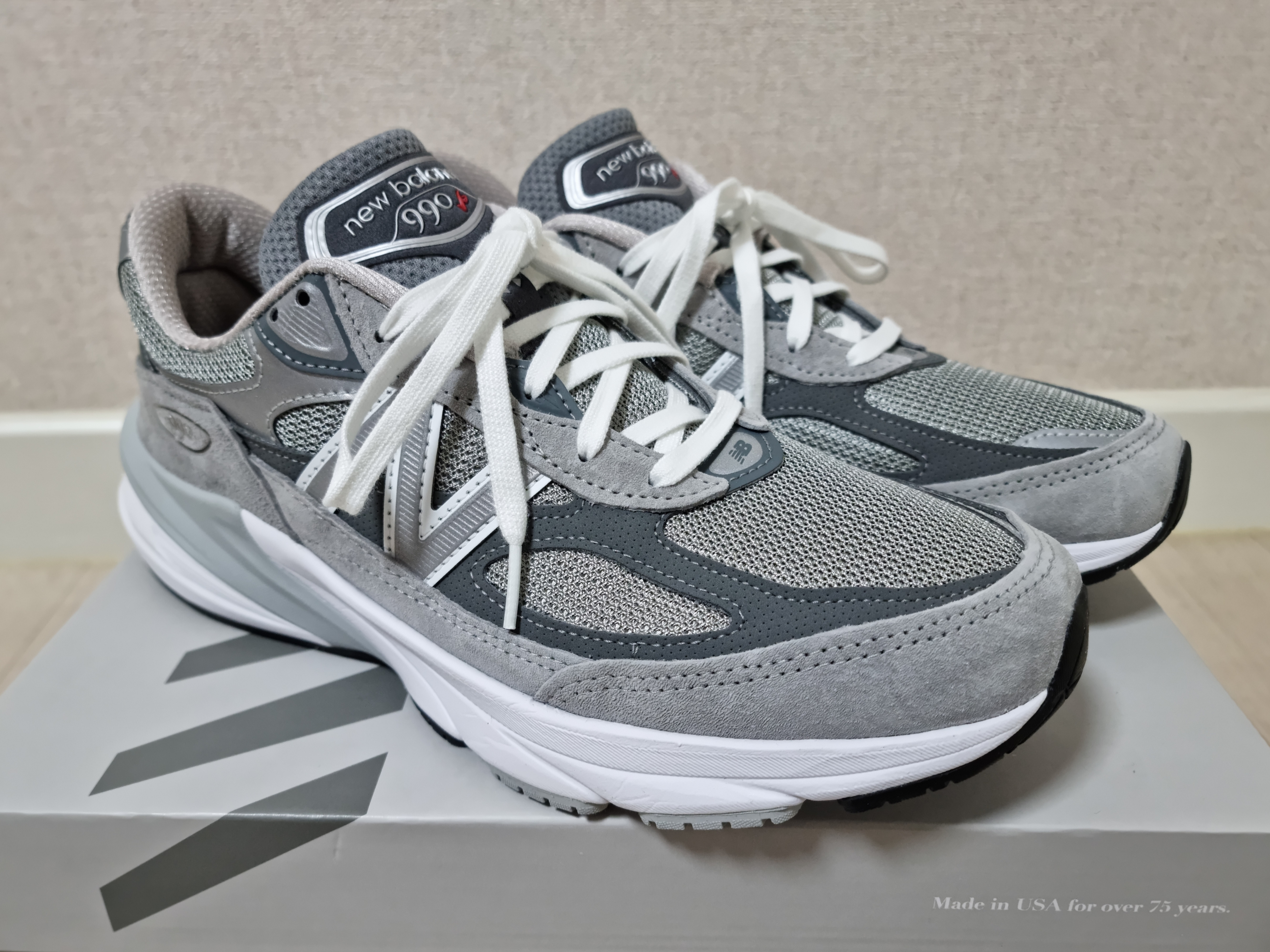 New Balance 990v6 Made in USA Grey - D Standard 착용 스타일 - 1