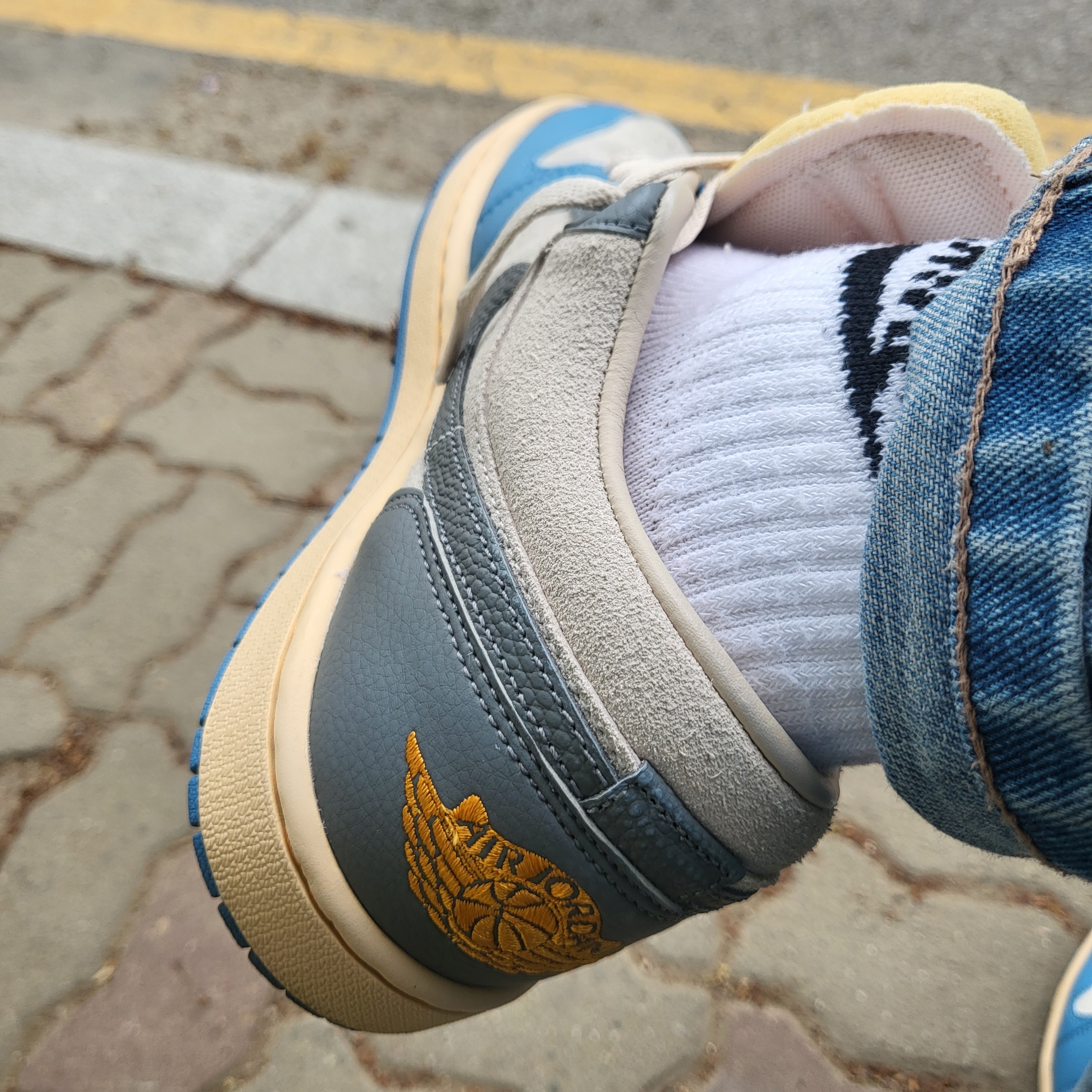 Supreme Frayed Logos Denim Camp Cap Blue - 21SS, Jordan 1 Low SE Tokyo 96 착용 스타일 - 3