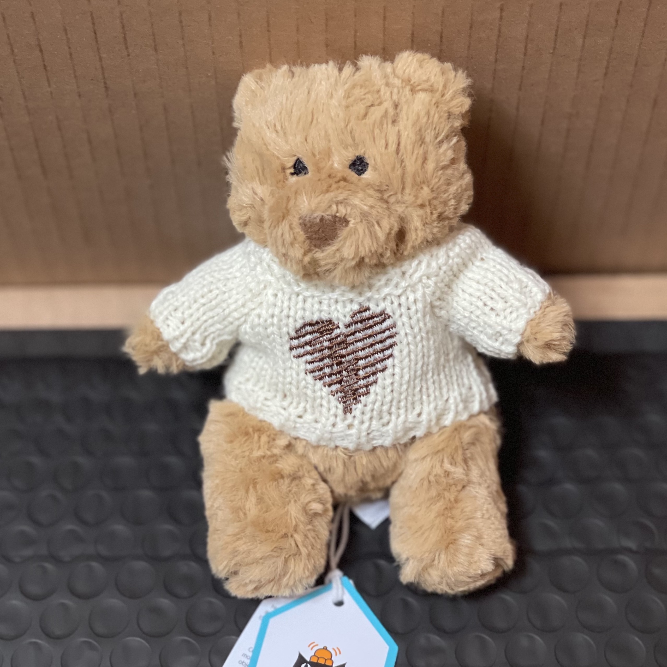 Jellycat Bartholomew Bear Bag Charm Brown 착용 스타일