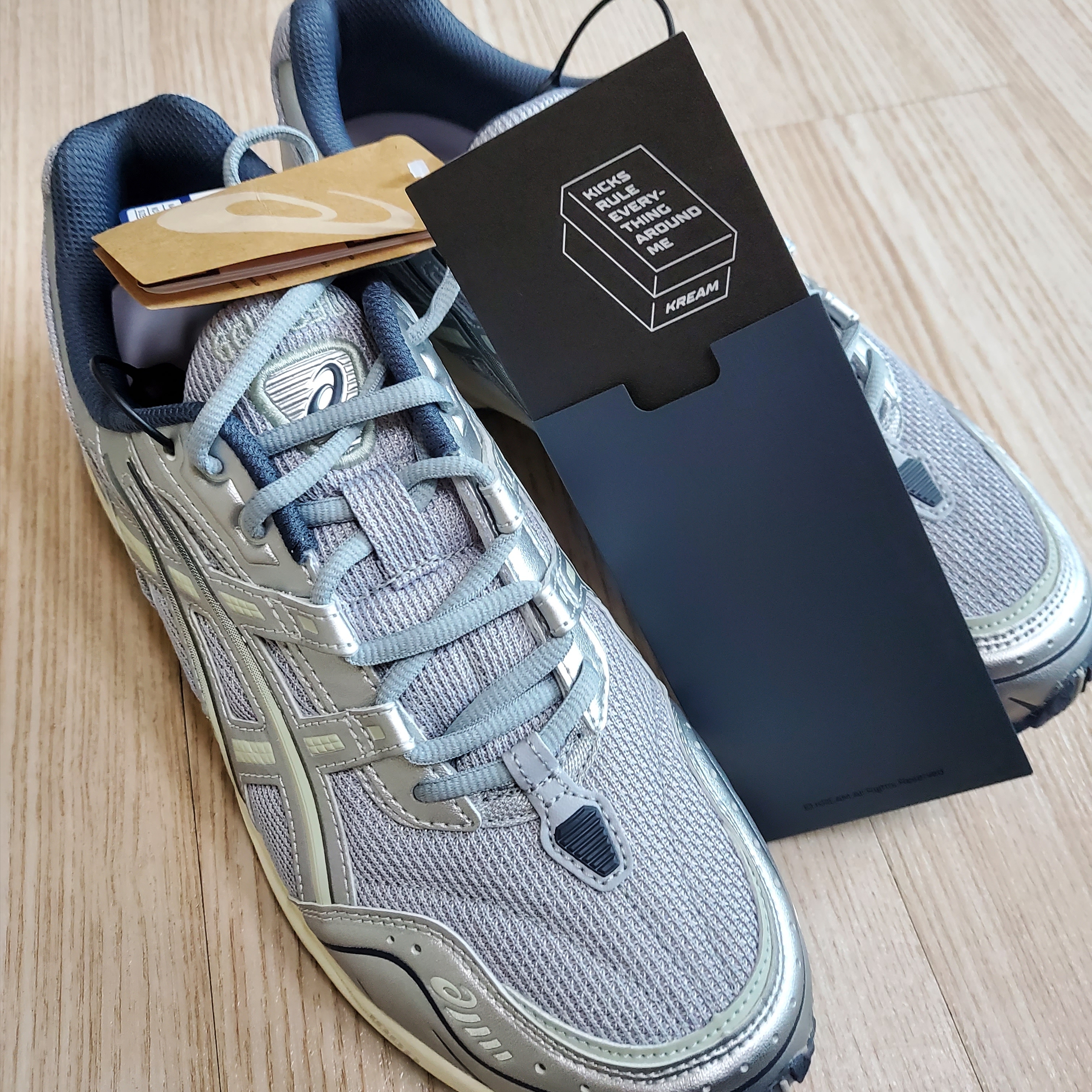 Asics Gel-1090 Piedmont Grey 착용 스타일