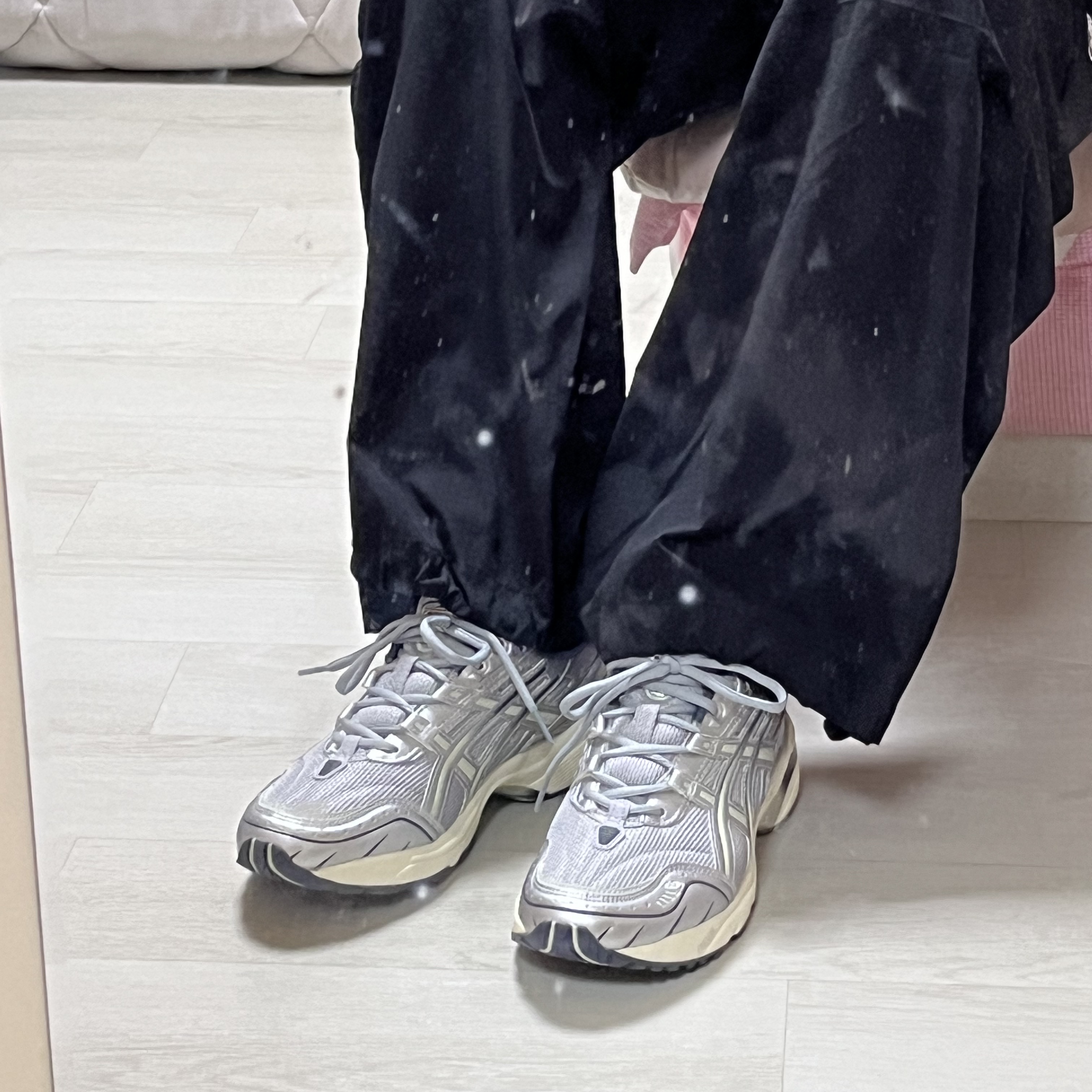 Asics Gel-1090 Piedmont Grey 착용 스타일 - 2
