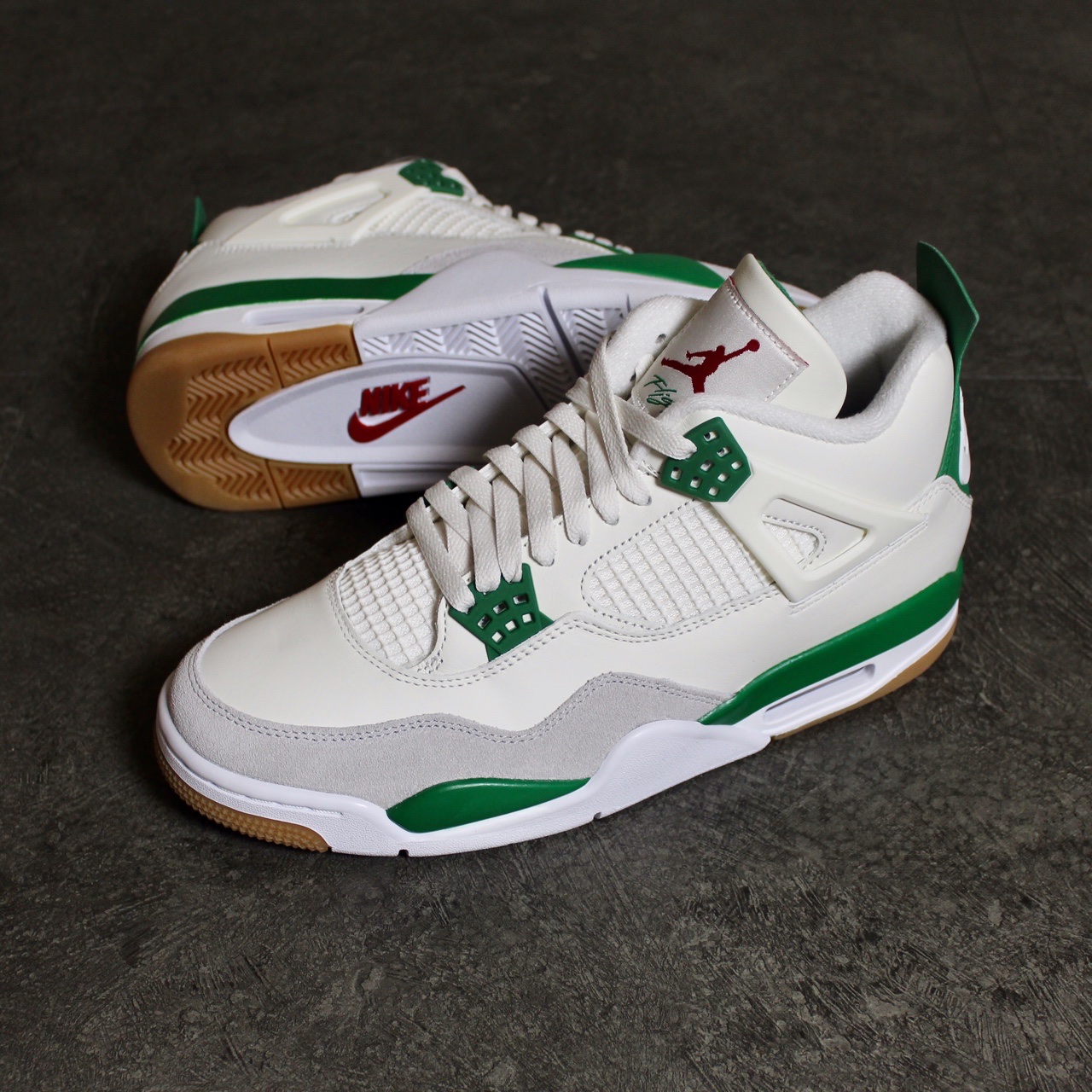 Jordan 4 x Nike SB Retro SP Pine Green 착용 스타일 - 1