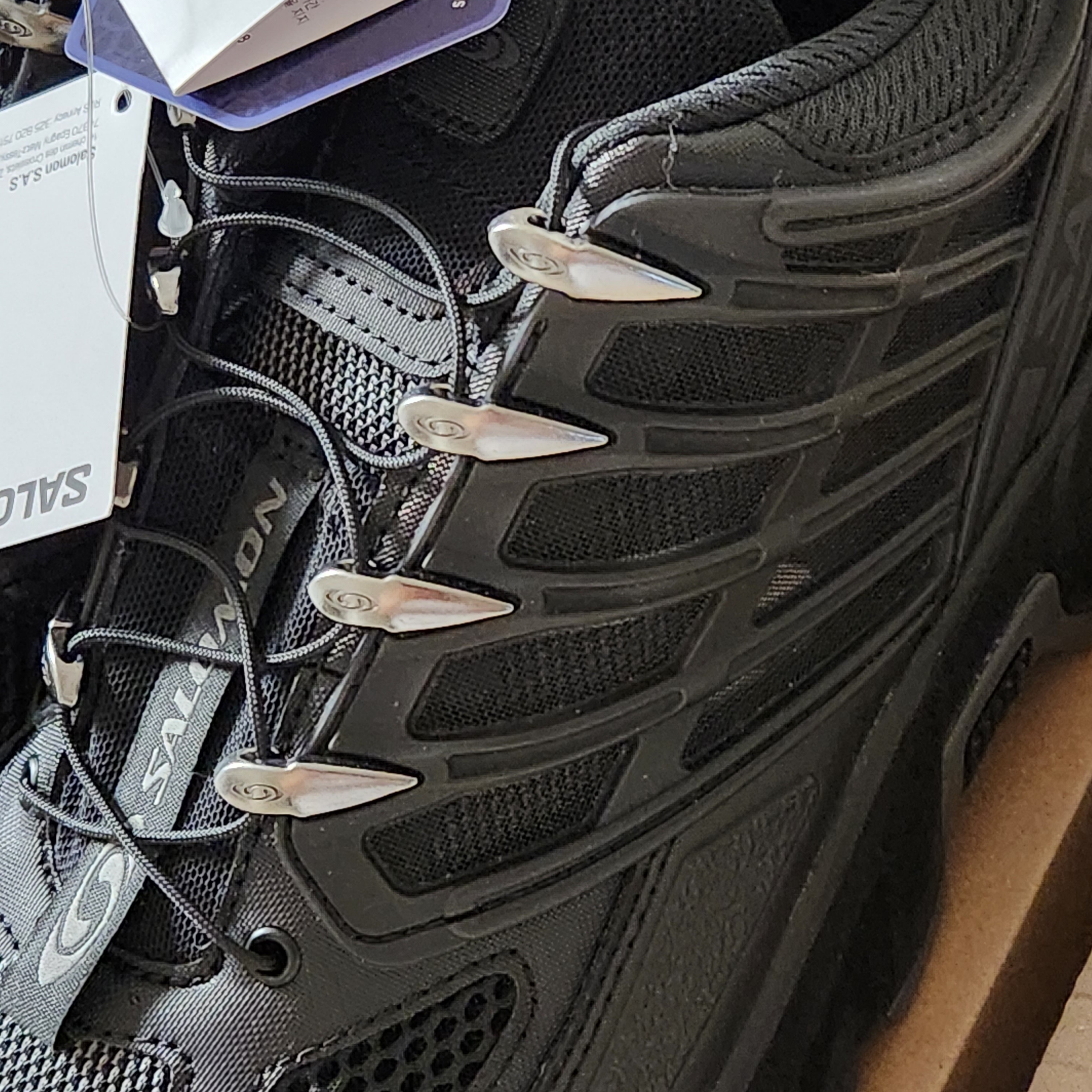 Salomon ACS Pro Black 착용 스타일 - 1