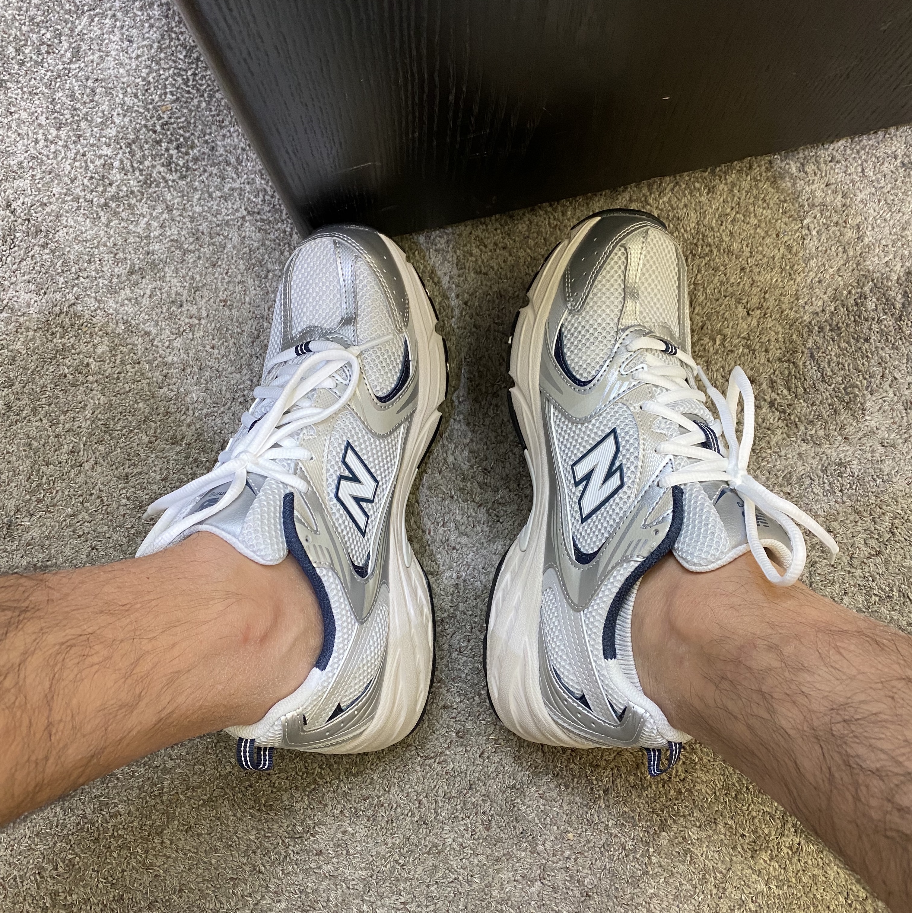 New Balance 530 Steel Grey 착용 스타일
