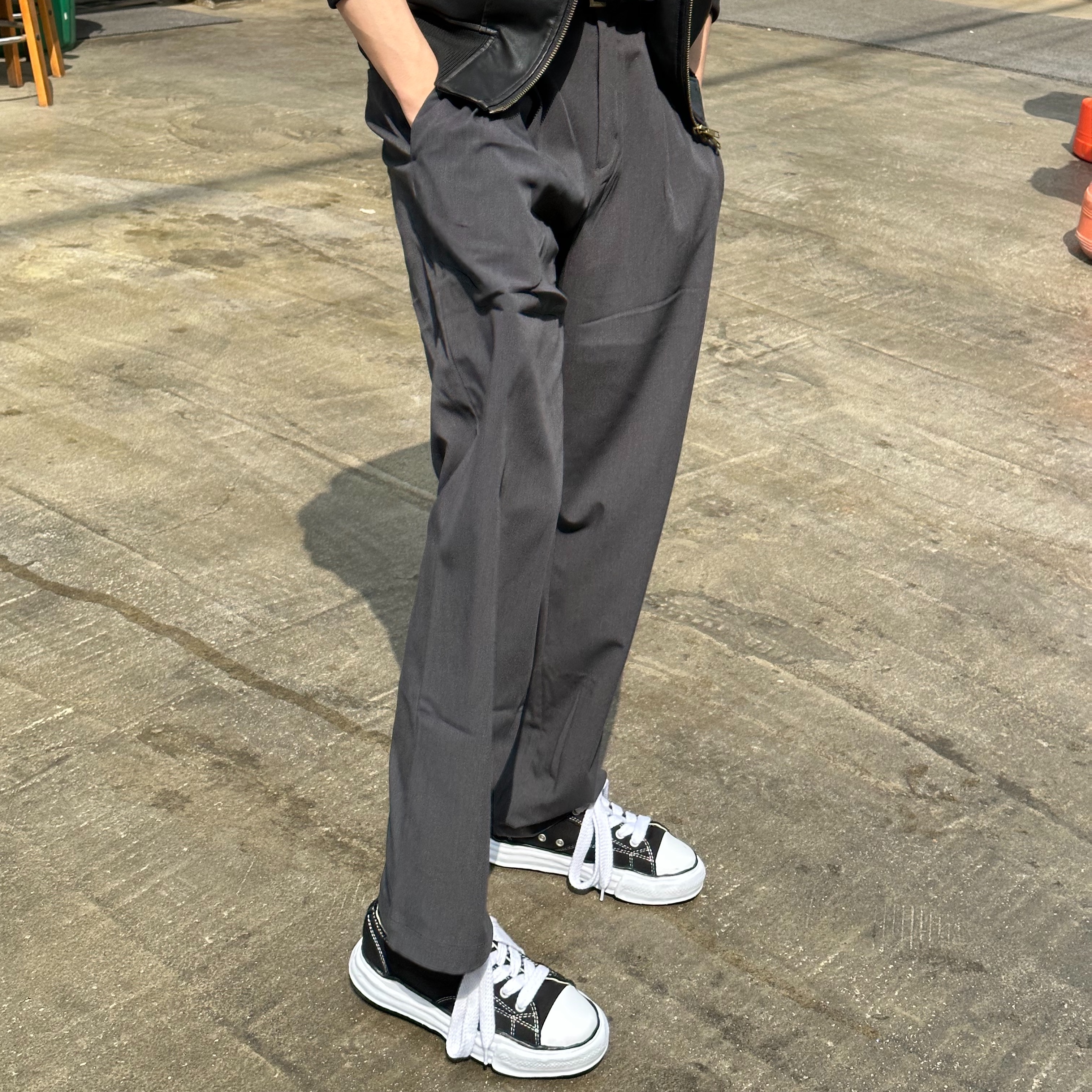Maison Mihara Yasuhiro Peterson OG Sole Canvas Low Sneakers Black 착용 스타일 - 2