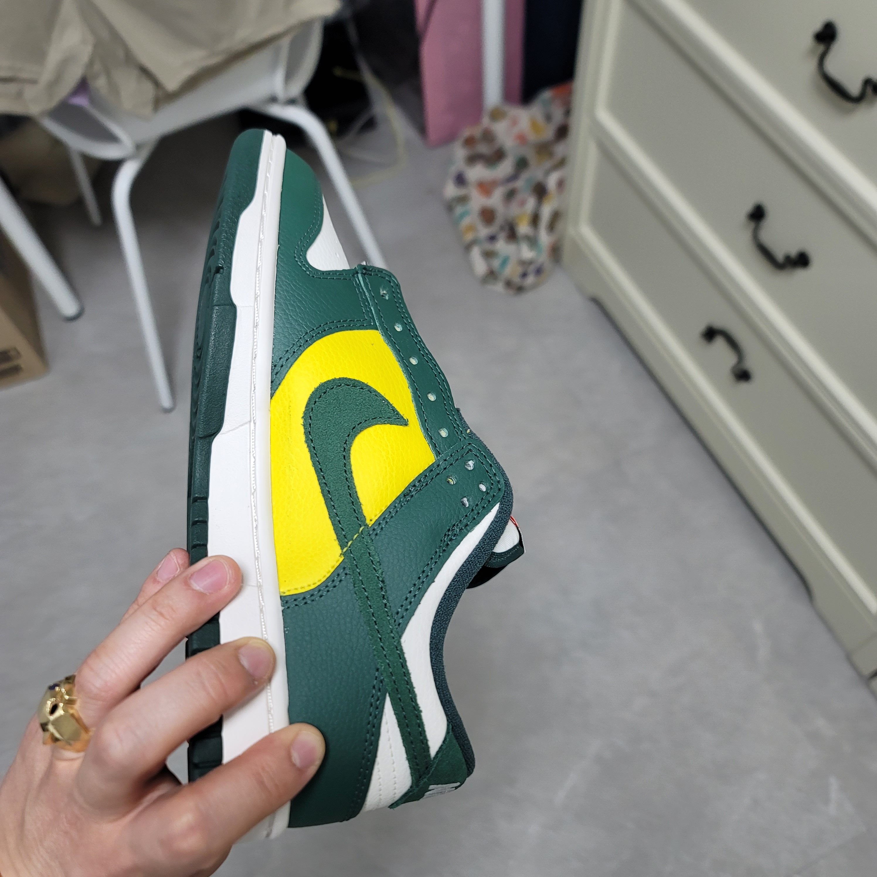 (W) Nike Dunk Low SE Opti Noble Green 착용 스타일 - 1