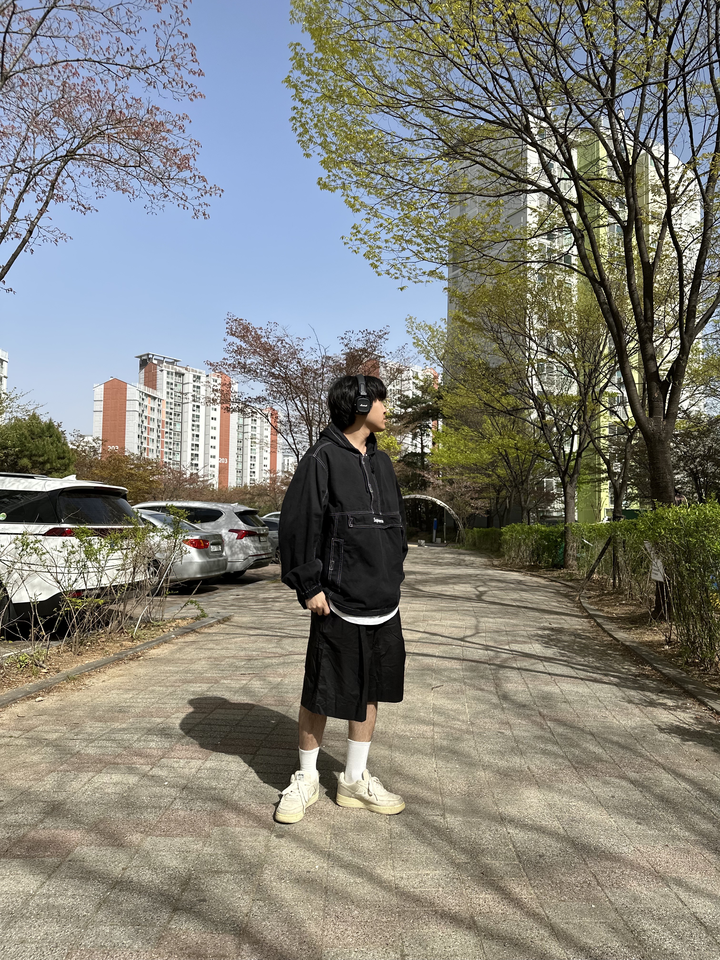 Nike x Stussy Air Force 1 Low Fossil 착용 스타일 - 2