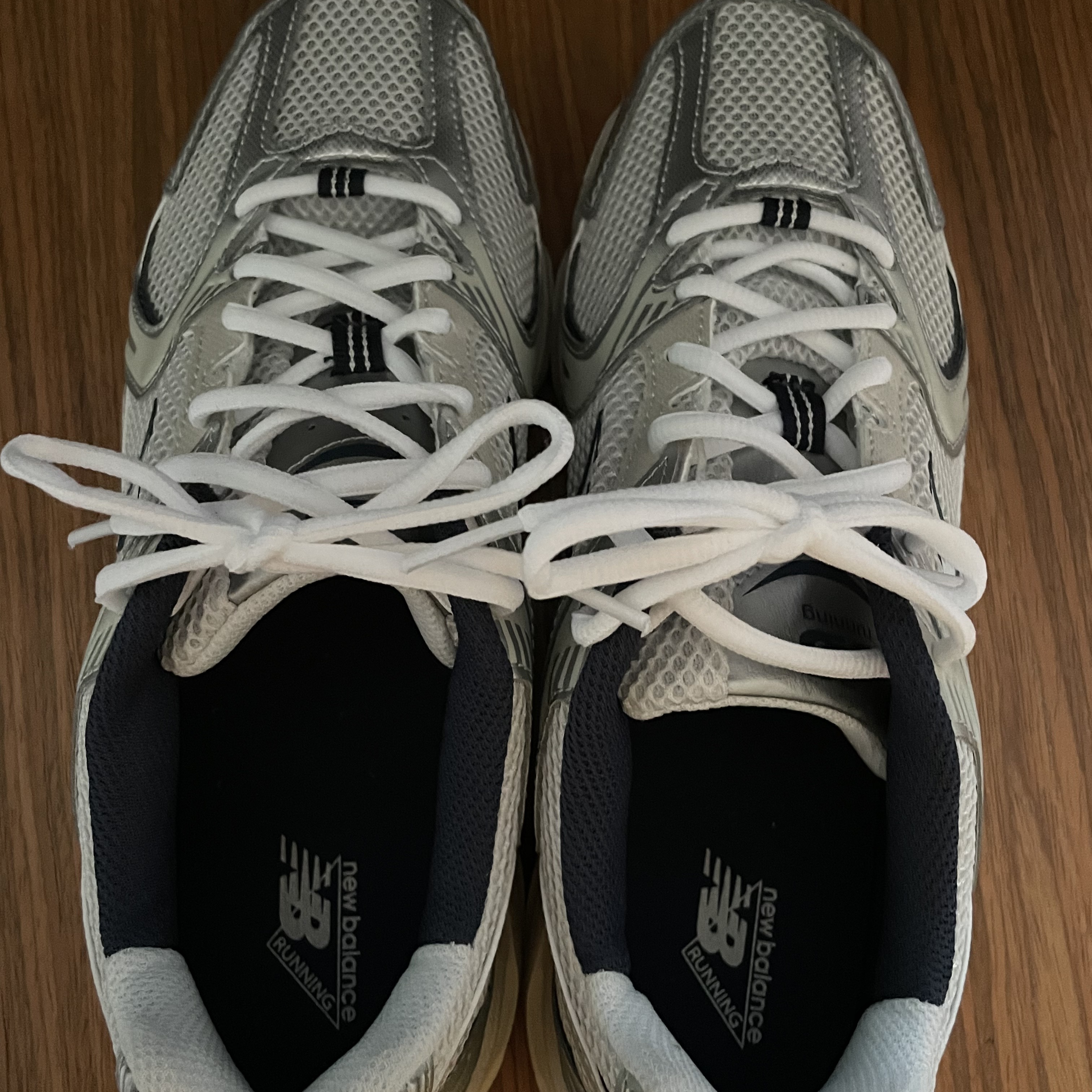 New Balance 530 Steel Grey 착용 스타일