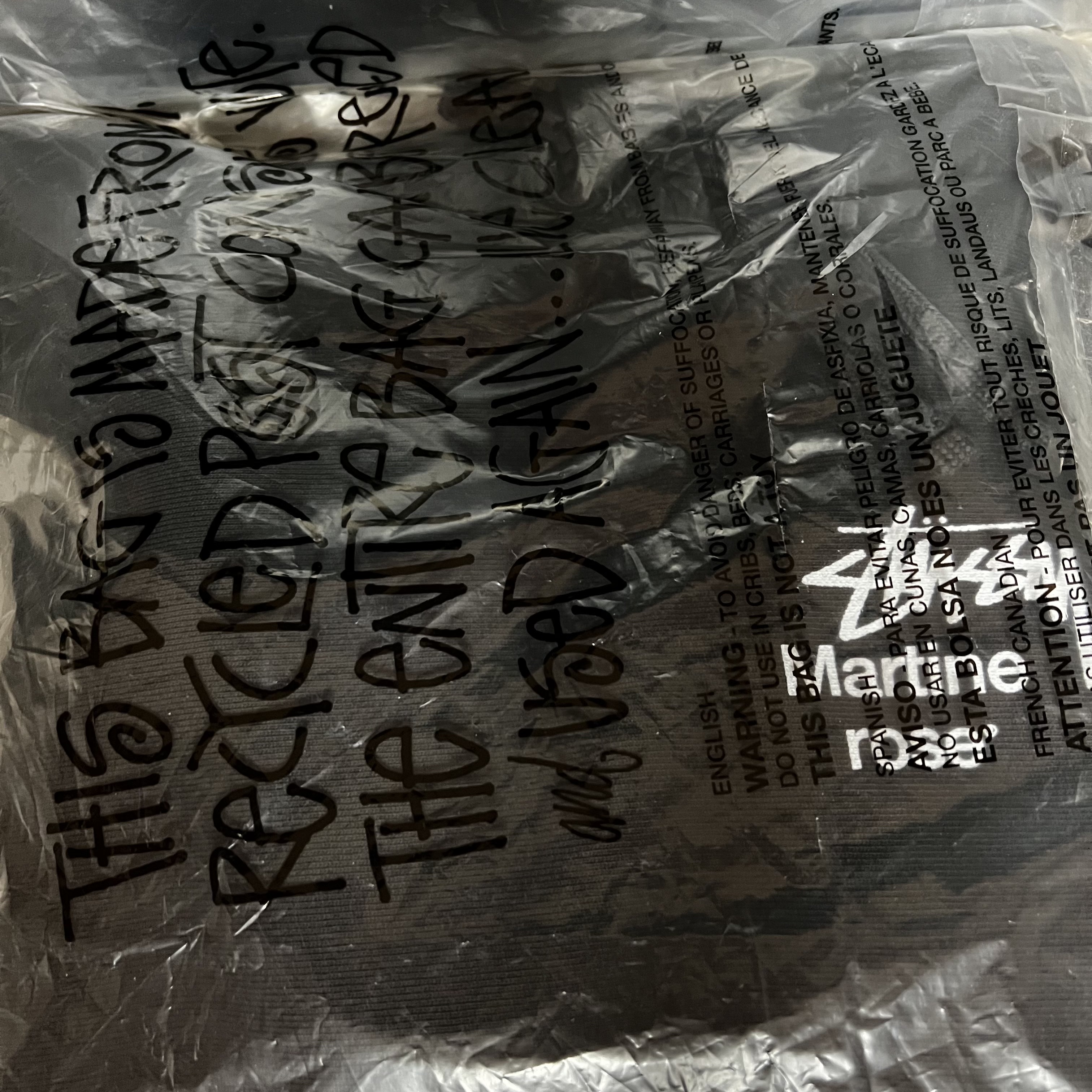 Stussy x Martine Rose Collage Pigment Dyed Hoodie Black 착용 스타일 - 3