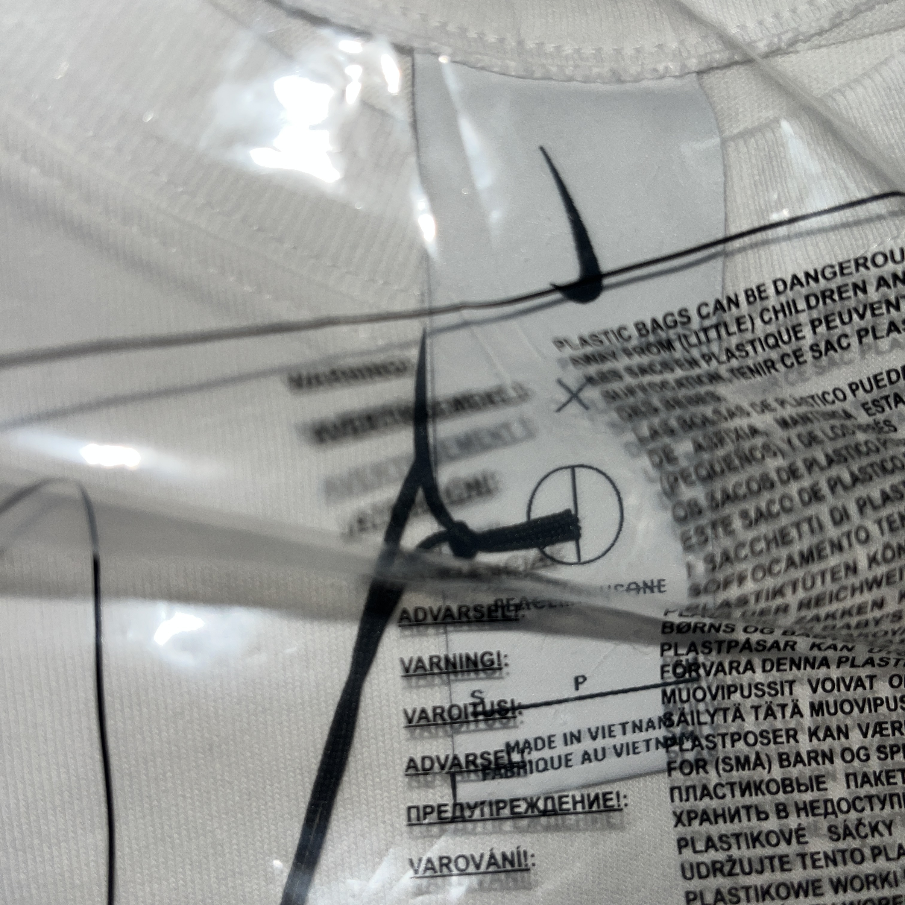 Nike x Peaceminusone LS T-Shirt White (DR0098-100) 착용 스타일 - 1