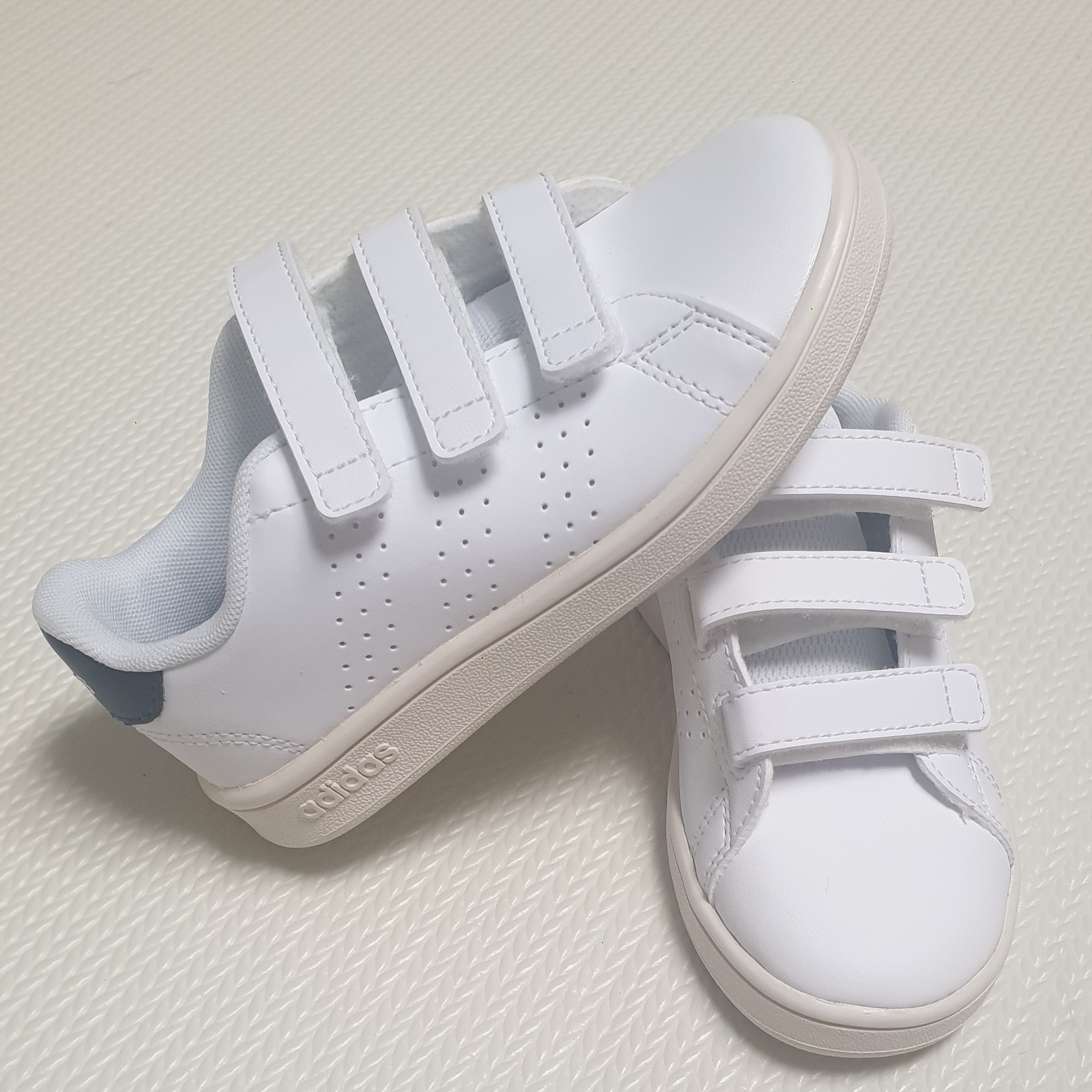 (W) Adidas Stan Smith CF White 착용 스타일