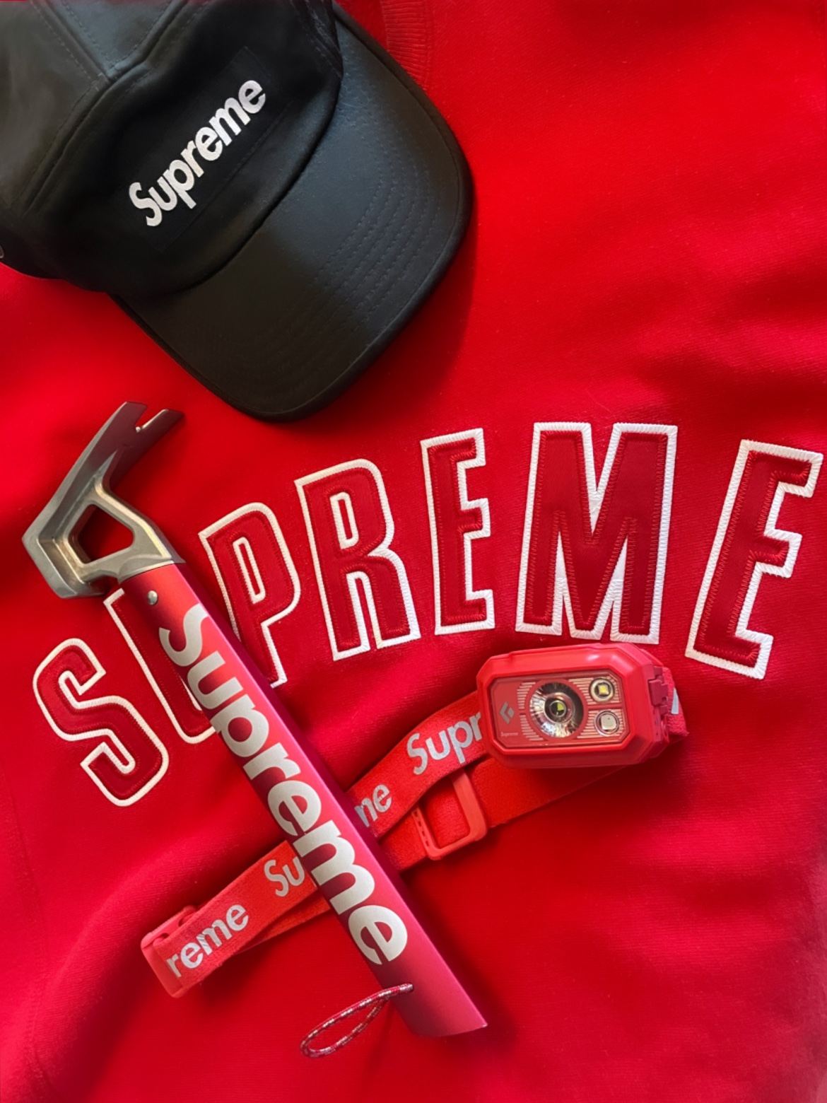 Supreme MSR Camp Hammer Red - 23SS 착용 스타일