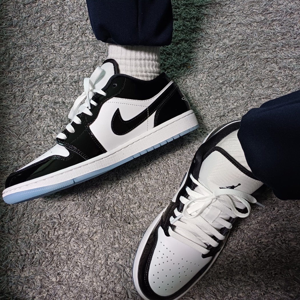 Jordan 1 Low SE Concord 착용 스타일 - 1