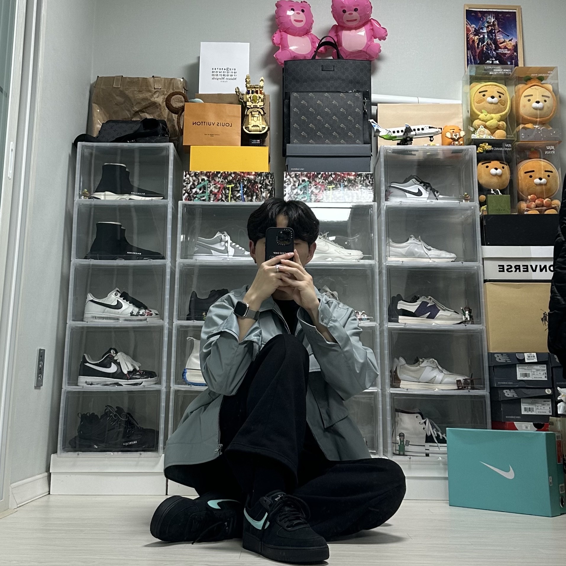 Nike x Tiffany & Co. Air Force 1 Low SP 1837, (W) Jordan 1 Low White Wolf Grey 착용 스타일 - 3