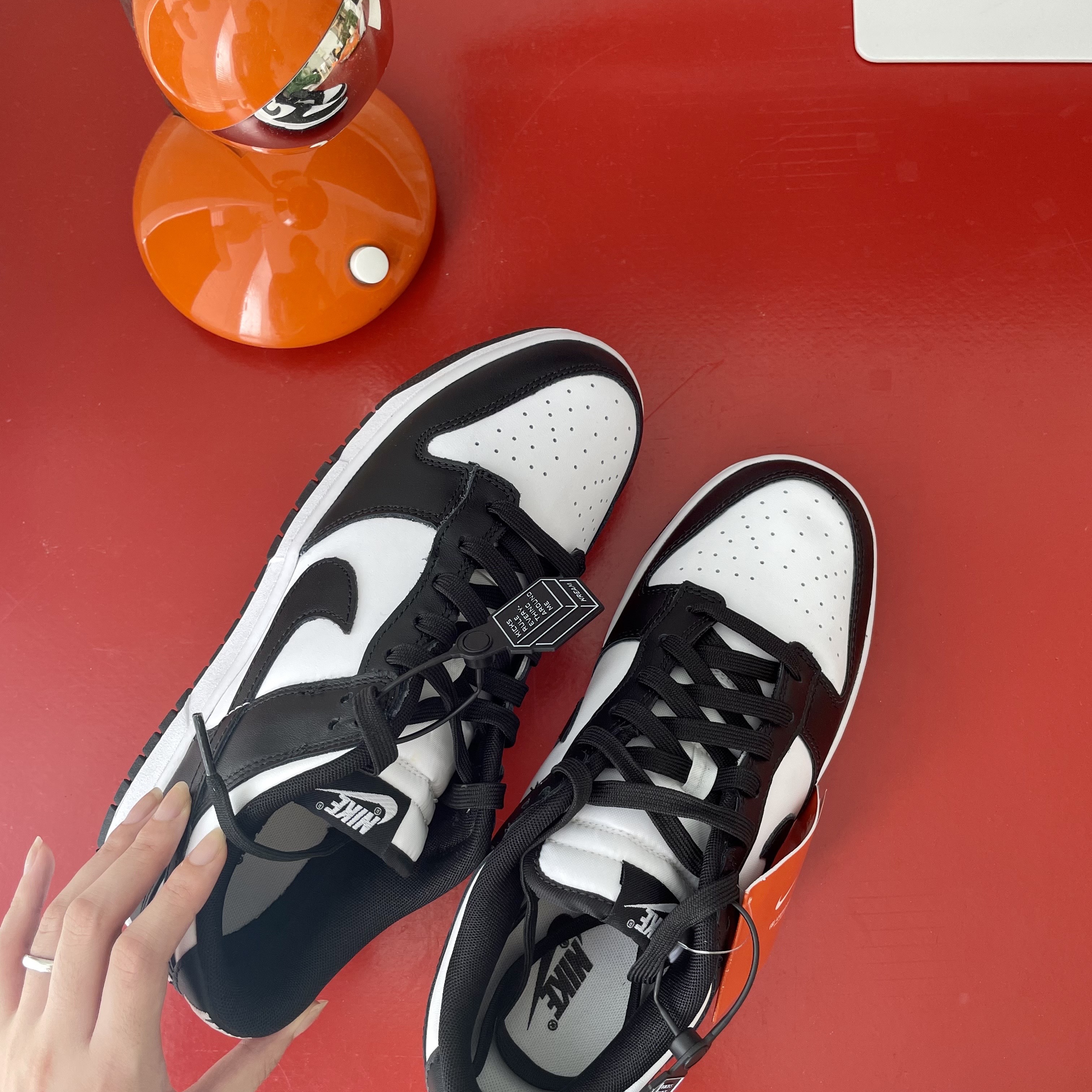 Nike Dunk Low Retro Black 착용 스타일 - 2