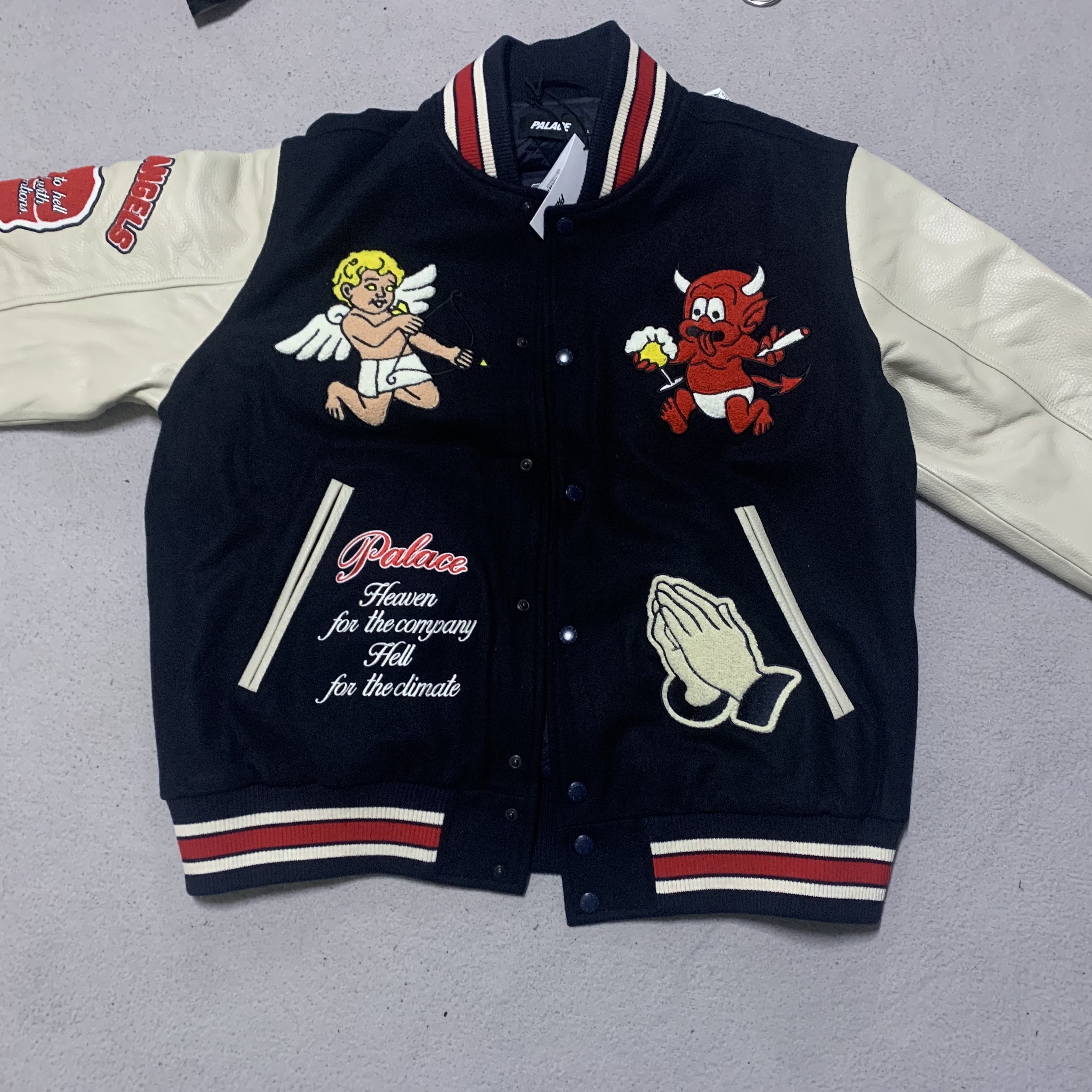 Palace Fallen Angels Varsity Jacket Navy - 23SS 착용 스타일 - 1