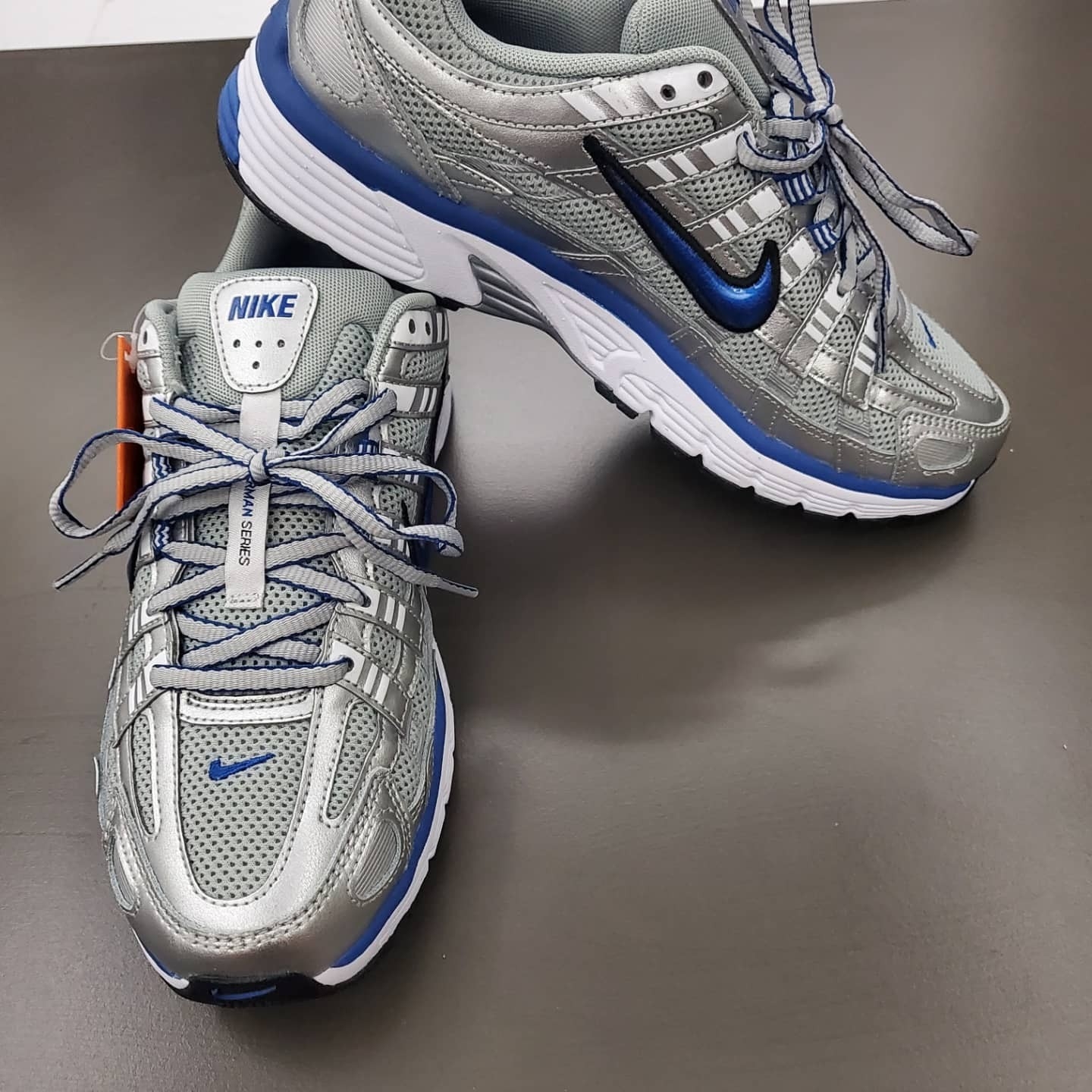 (W) Nike P-6000 Laser Blue 착용 스타일 - 2