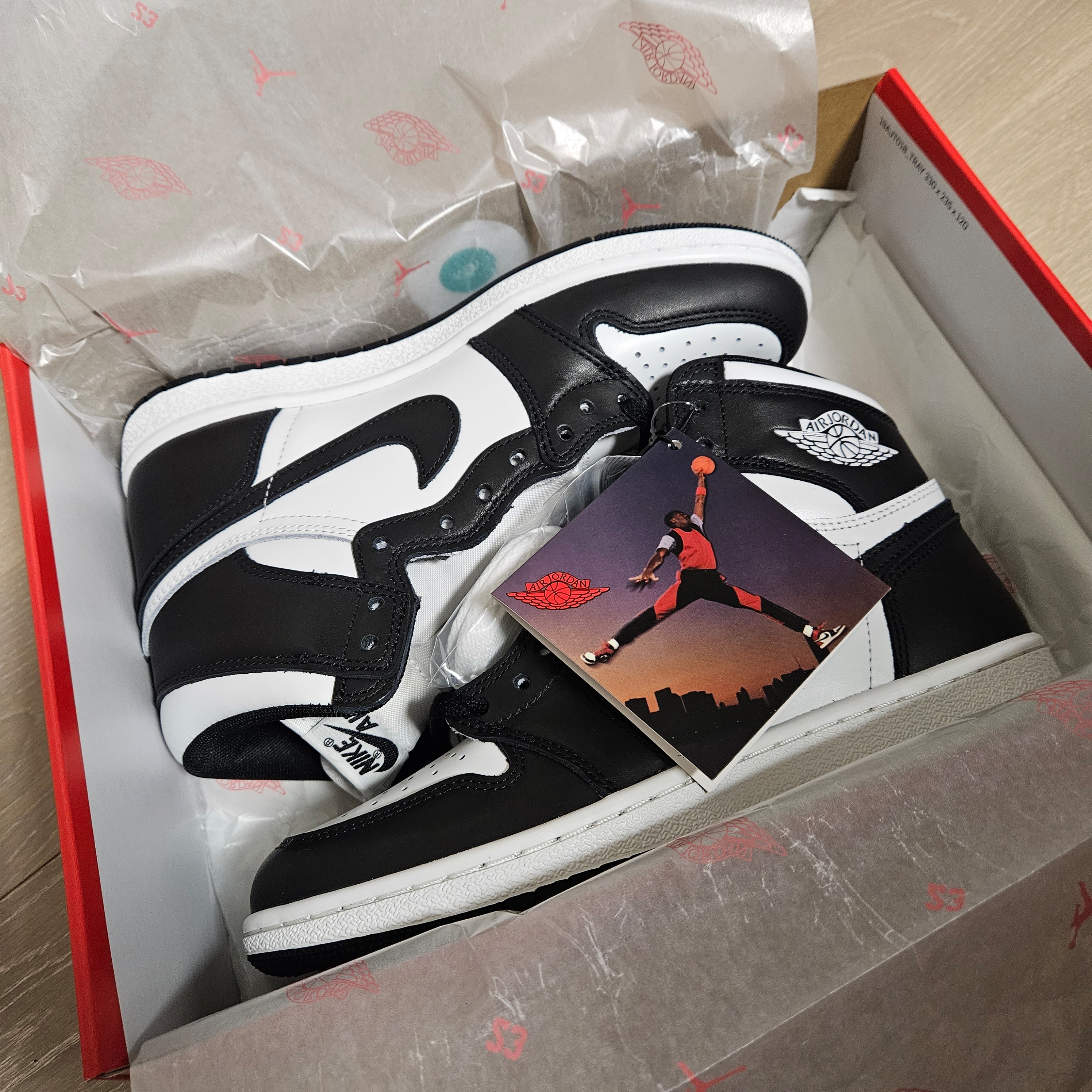 Jordan 1 High 85 Black White 착용 스타일