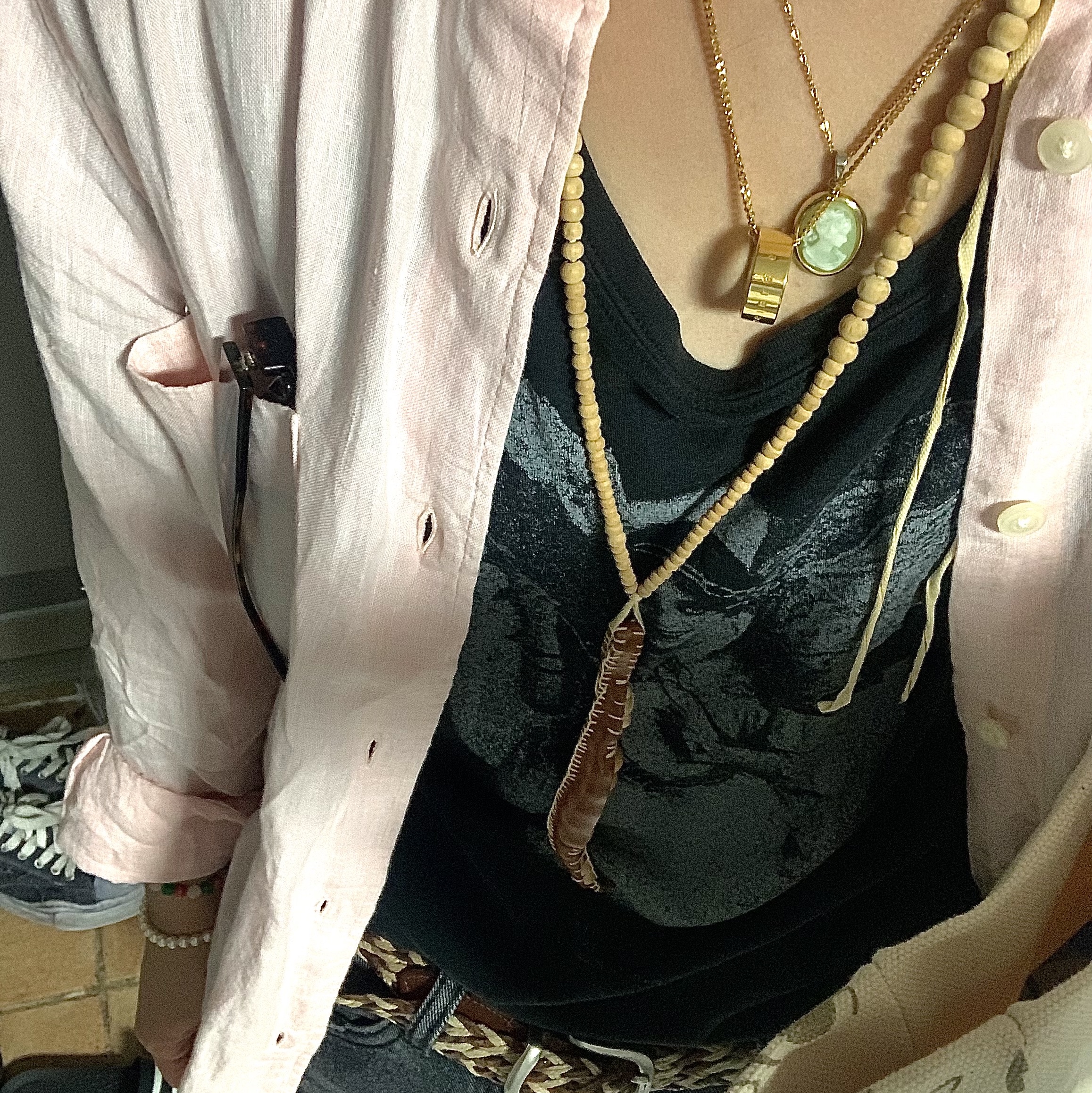 Maison Mihara Yasuhiro Peterson OG Sole Over Dyed Low-top Sneakers Black 착용 스타일 - 3