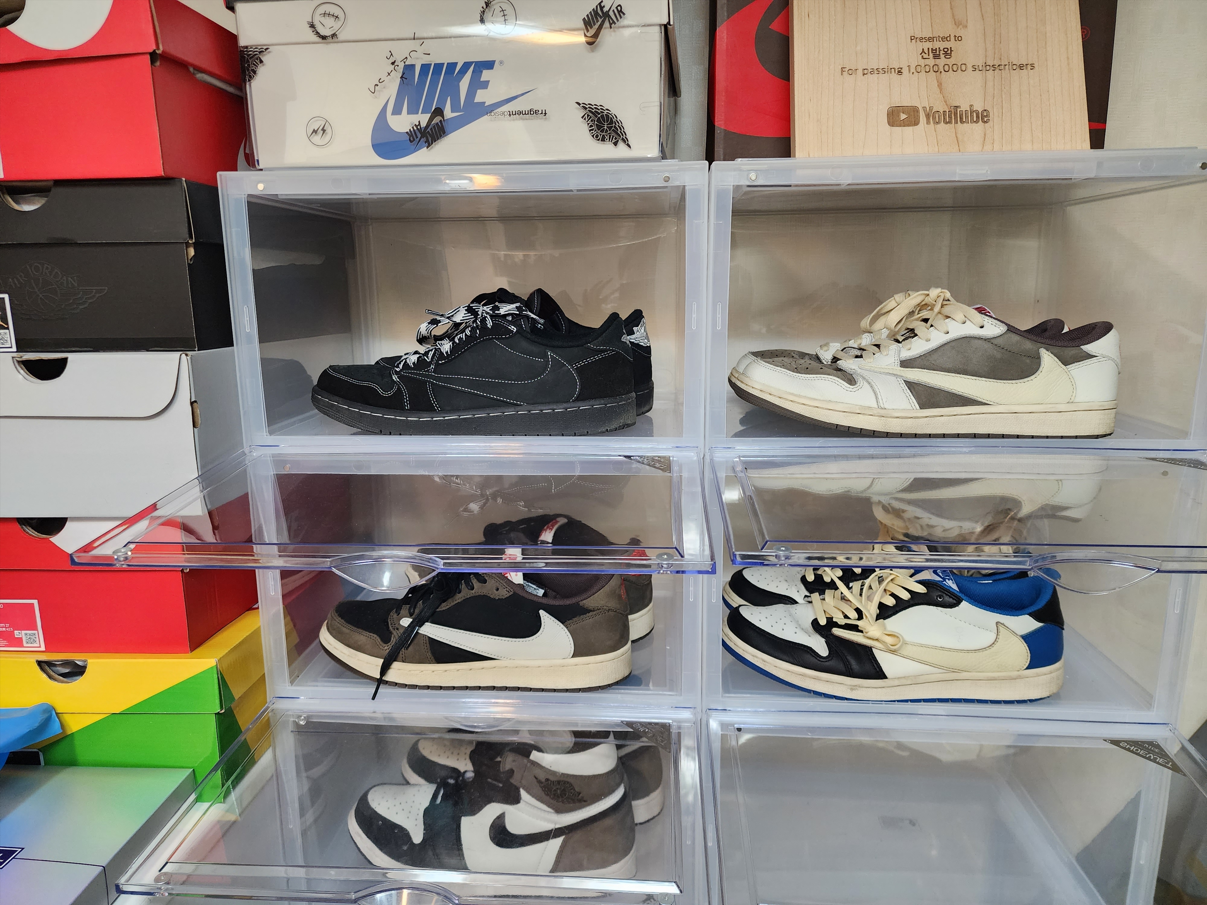 Jordan 1 x Travis Scott Retro Low OG SP Black Phantom, Jordan 1 x Travis Scott Retro Low OG SP Sail and Ridgerock 착용 스타일
