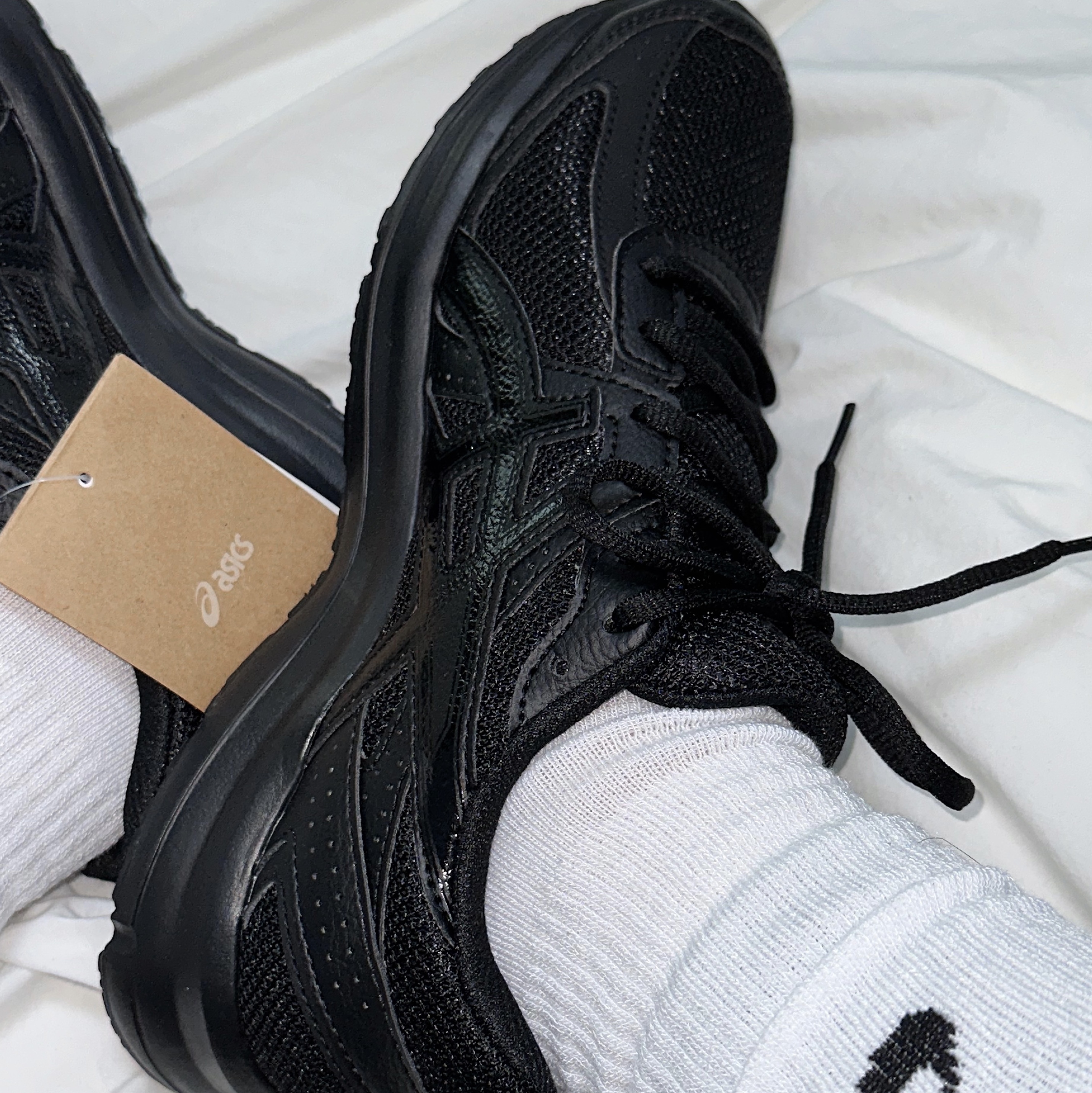 Asics Jog 100 S Black - 2E Wide 착용 스타일