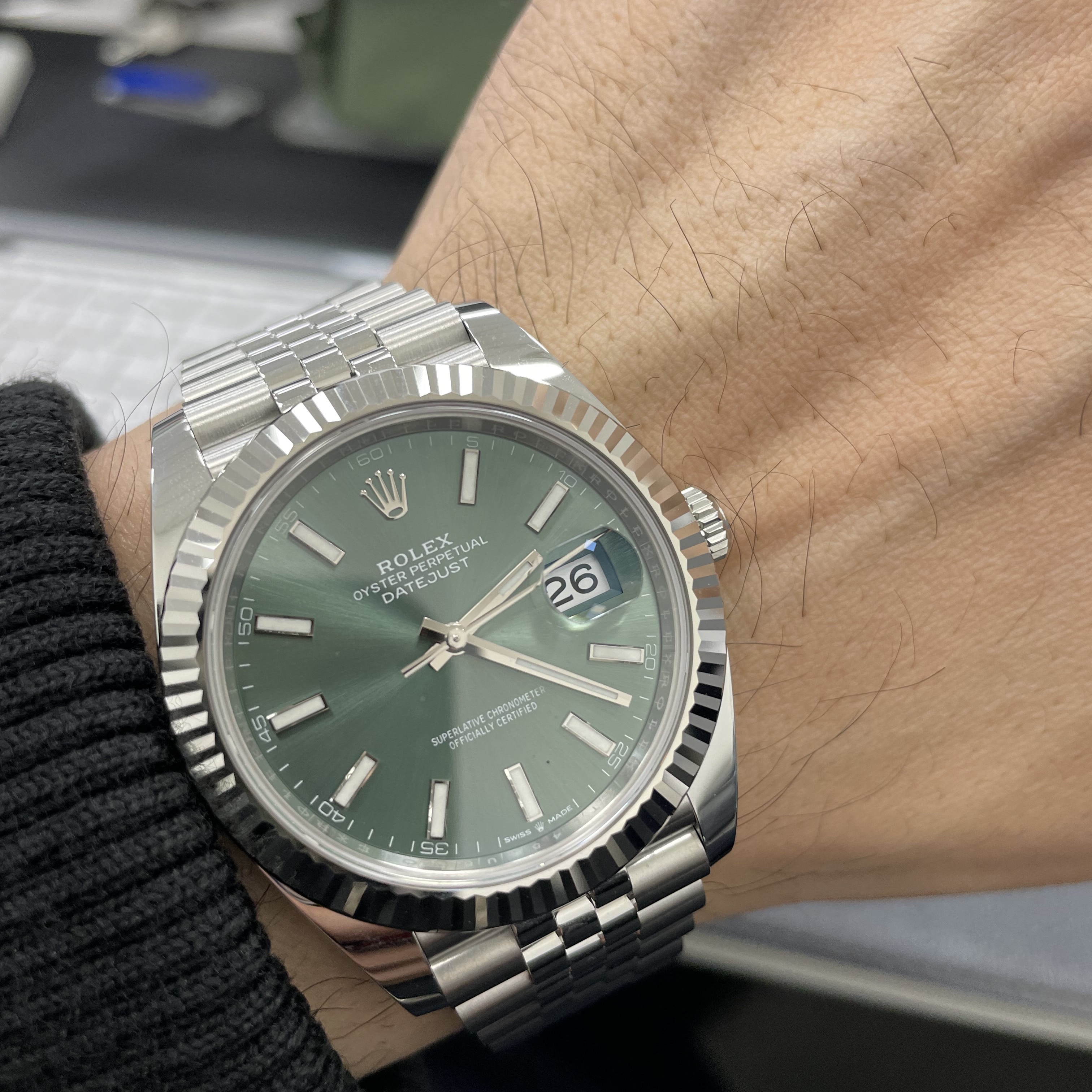 Rolex Datejust 41mm 126334 Mint Green Jubilee 착용 스타일