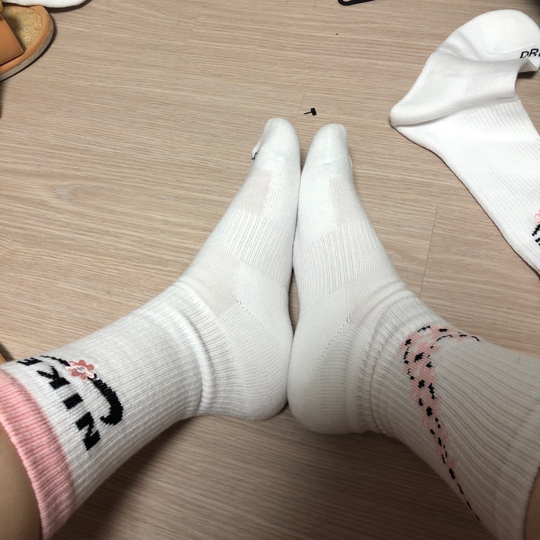 (Kids) Nike Everyday Plus Socks Pink (3 Pack/Korean Ver.) 착용 스타일