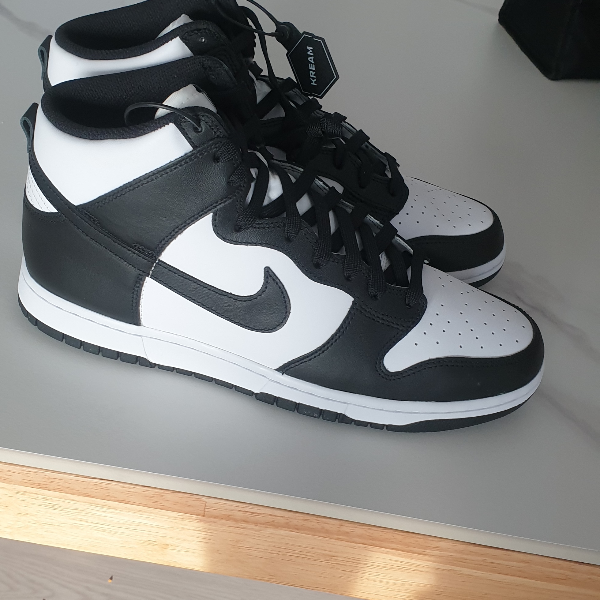 Nike Dunk High Retro Championship White 착용 스타일