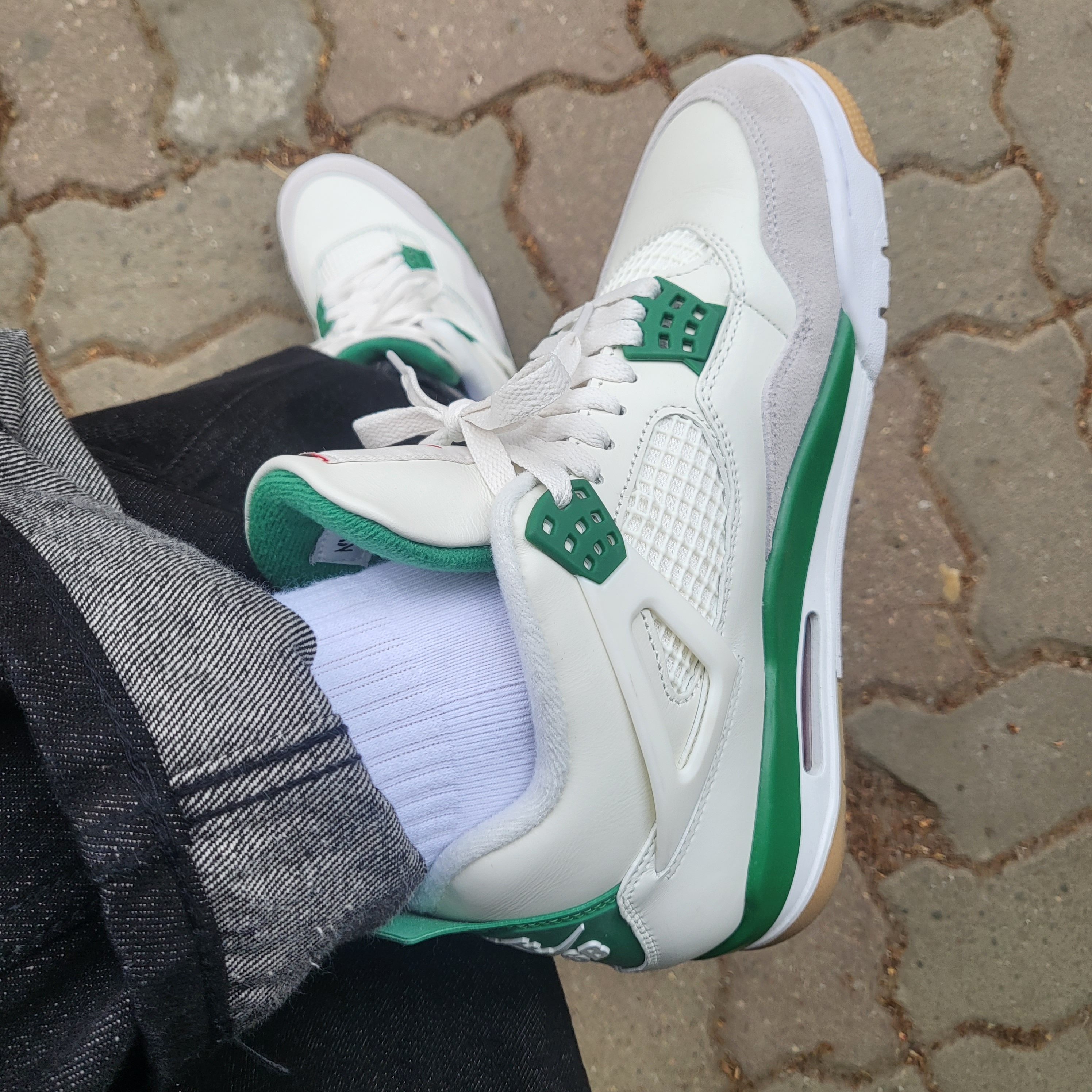 Jordan 4 x Nike SB Retro SP Pine Green, Stussy Small Stock Crew Socks White (3 Pack) 착용 스타일 - 5