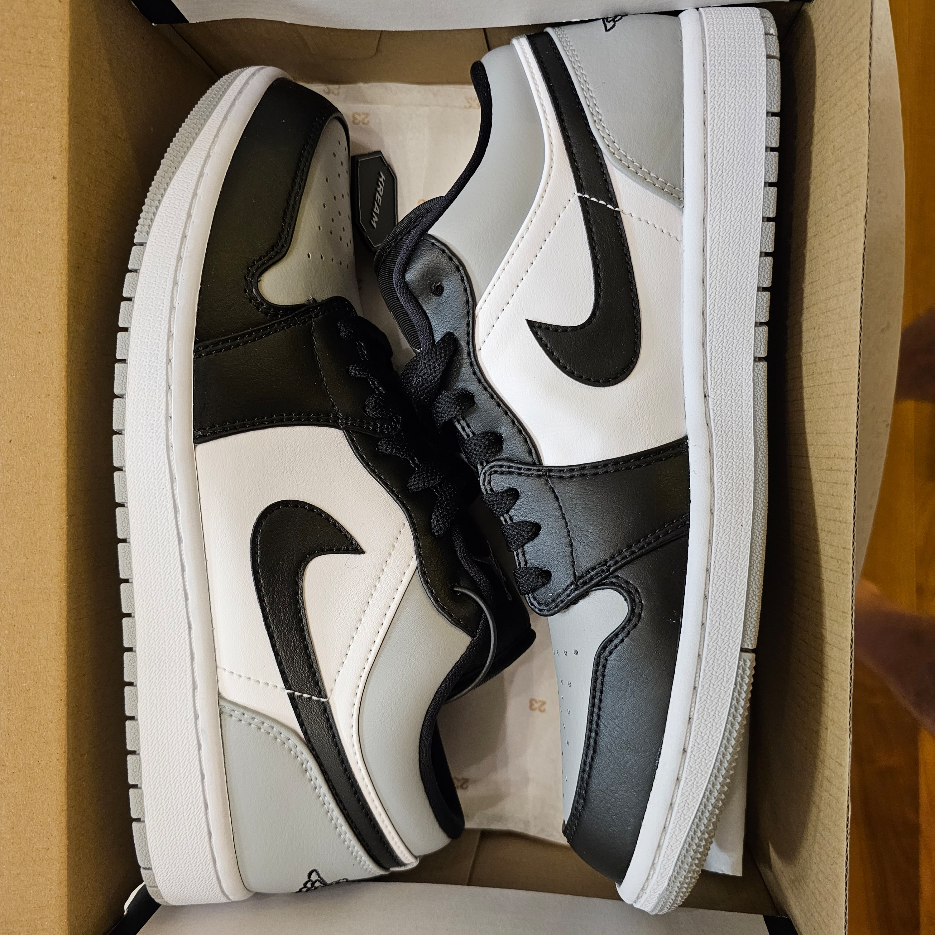 Jordan 1 Low Light Smoke Grey Black 착용 스타일