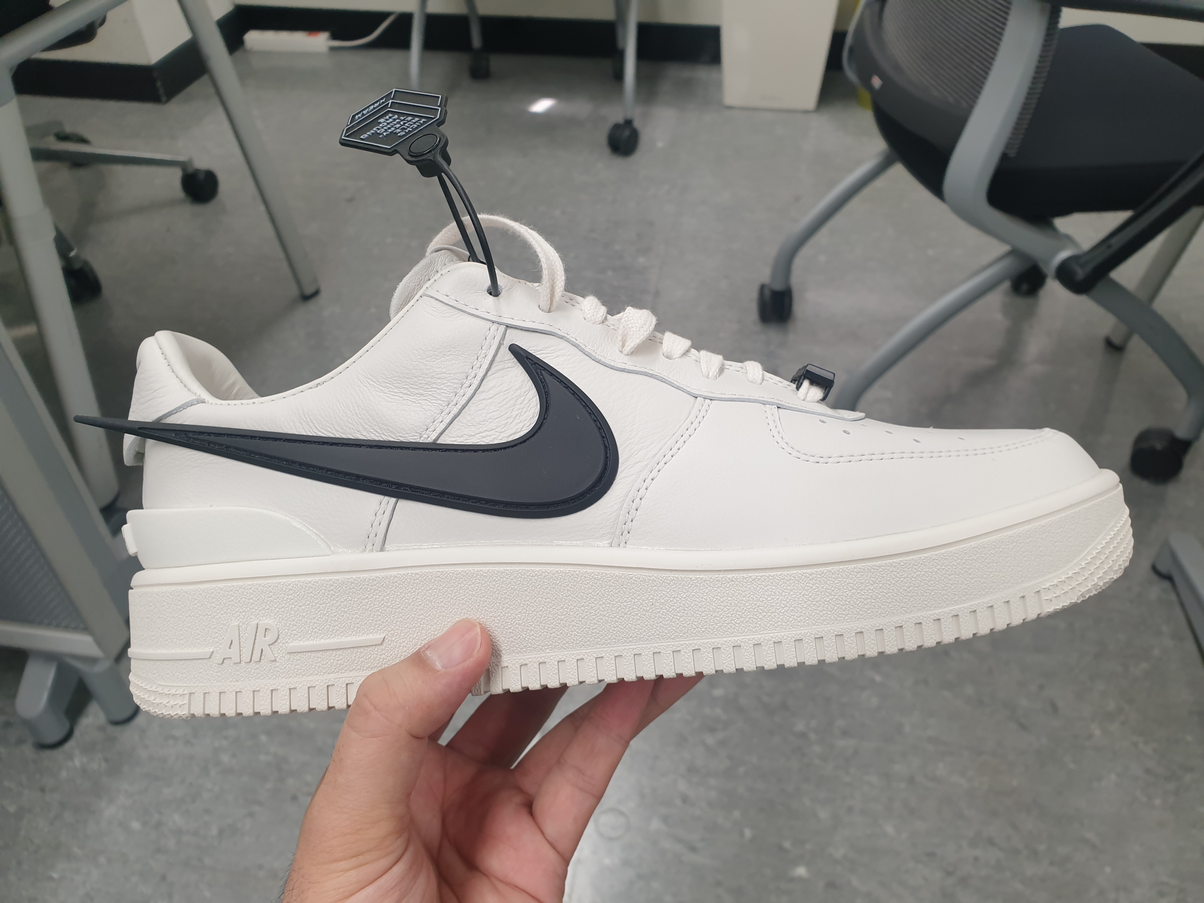 Nike x Ambush Air Force 1 Low SP Phantom 착용 스타일