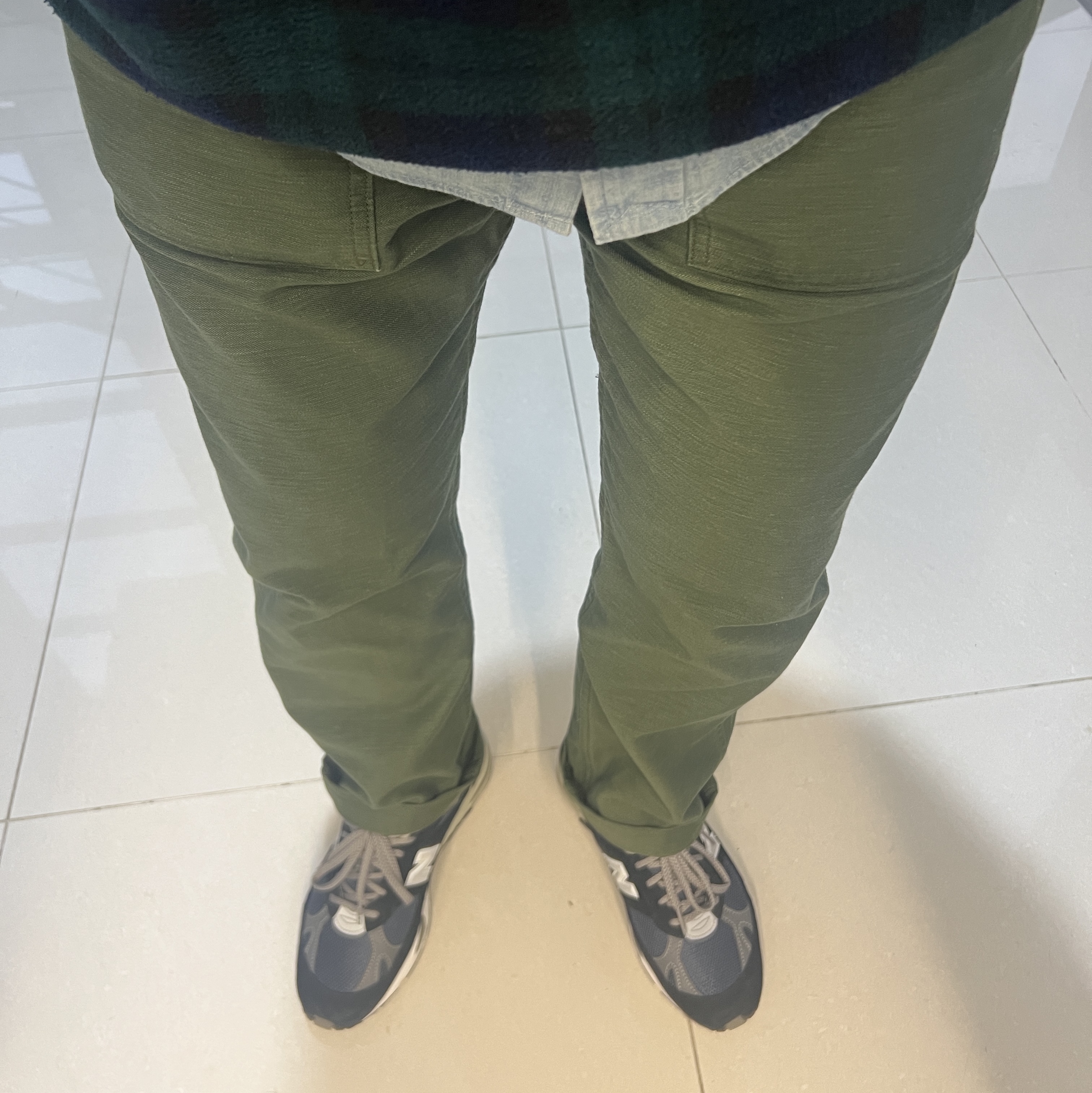 New Balance 991 Made in UK Navy, Orslow 5032 US Army Fatigue Pants Green 착용 스타일