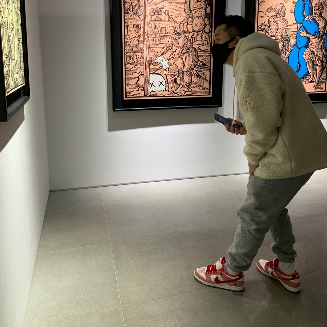 Nike x StrangeLove SB Dunk Low Pink (Regular Box) 착용 스타일