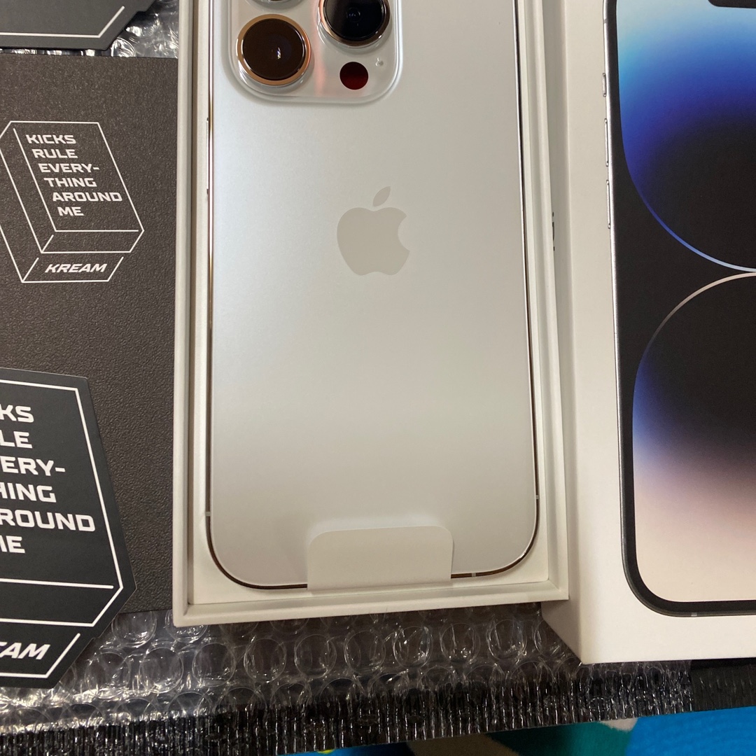 Apple iPhone 14 Pro 128GB Silver (Korean Ver.) 착용 스타일