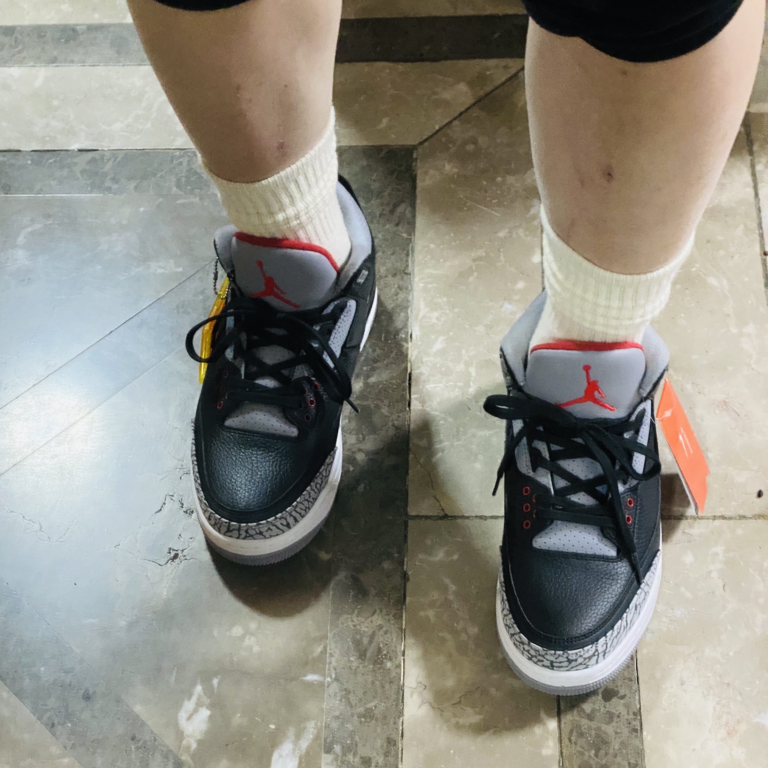 Jordan 3 Retro OG Black Cement 2018 착용 스타일 - 2