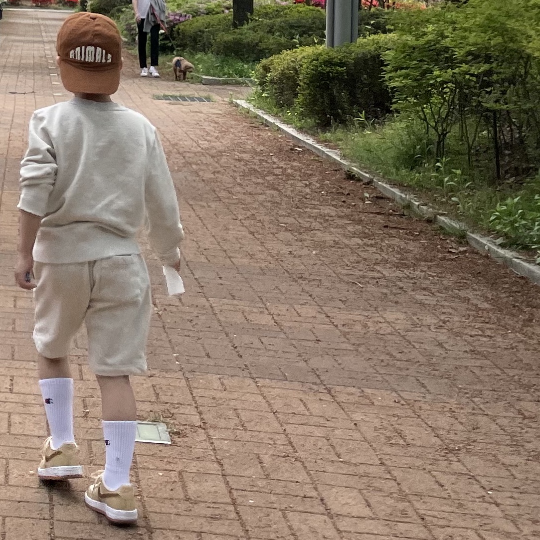 (PS) Nike Force 1 LV8 Pearl White Ale Brown 착용 스타일