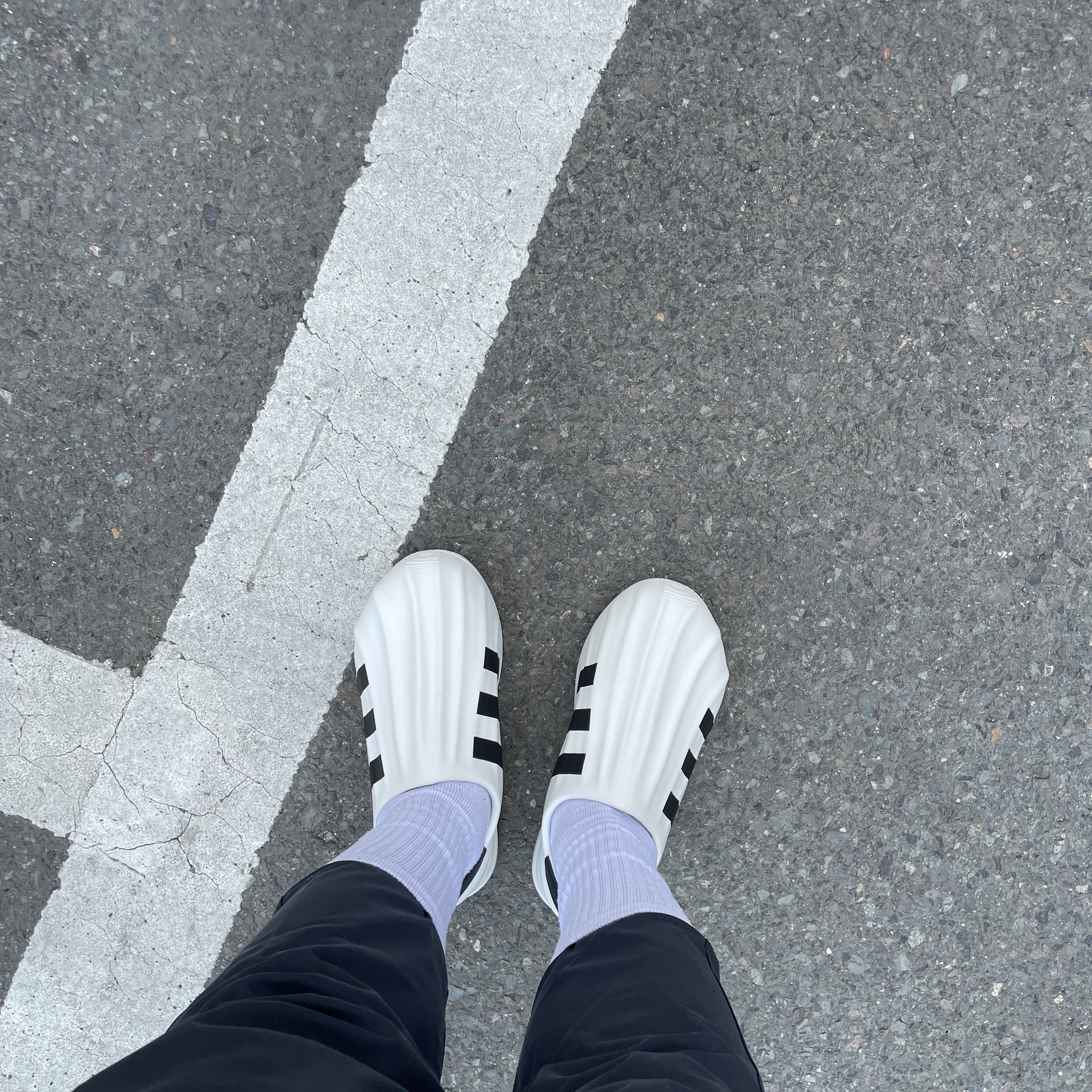 Adidas Adifom Superstar Core White 착용 스타일