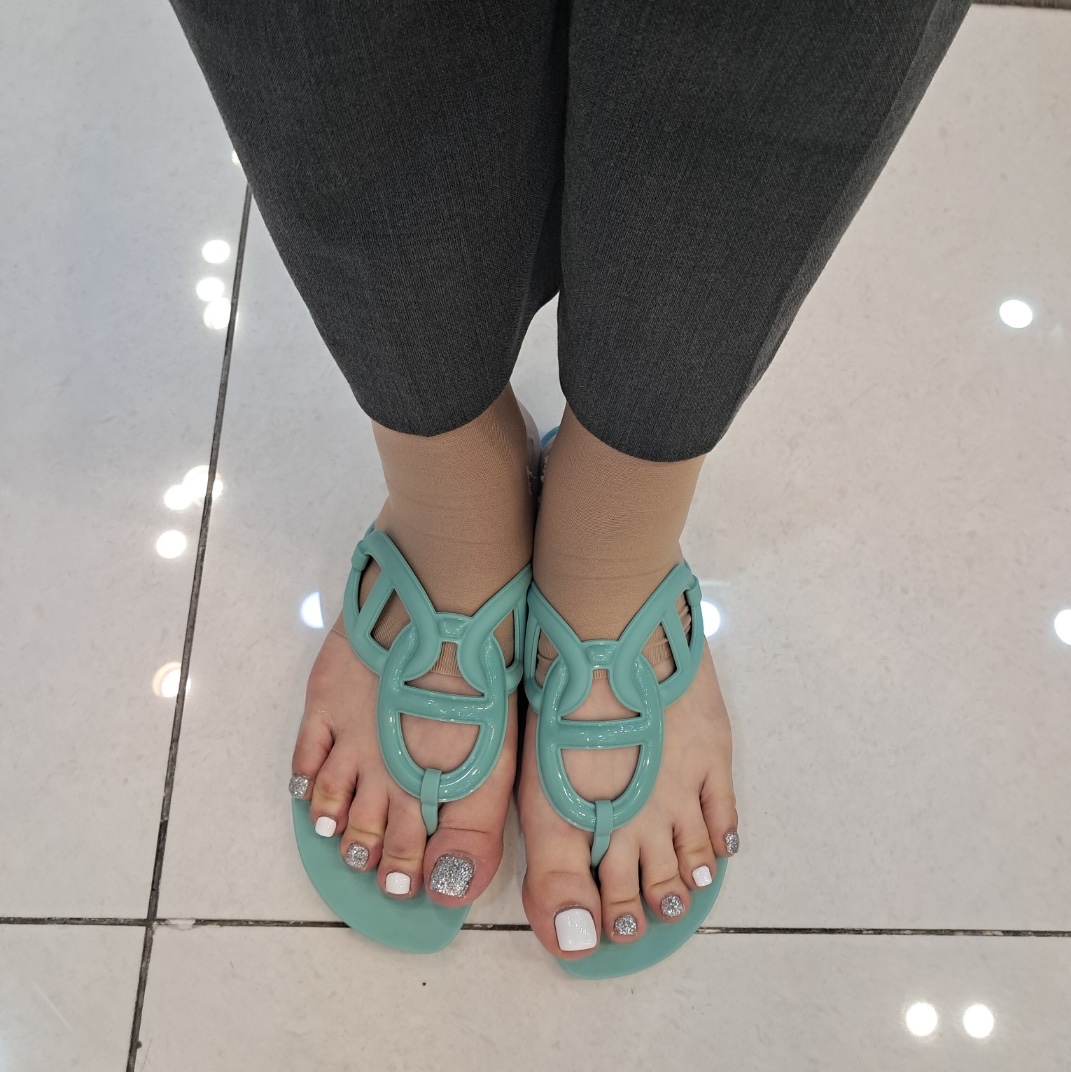 (W) Hermes Egerie Sandal Vert Embrun 착용 스타일 - 1