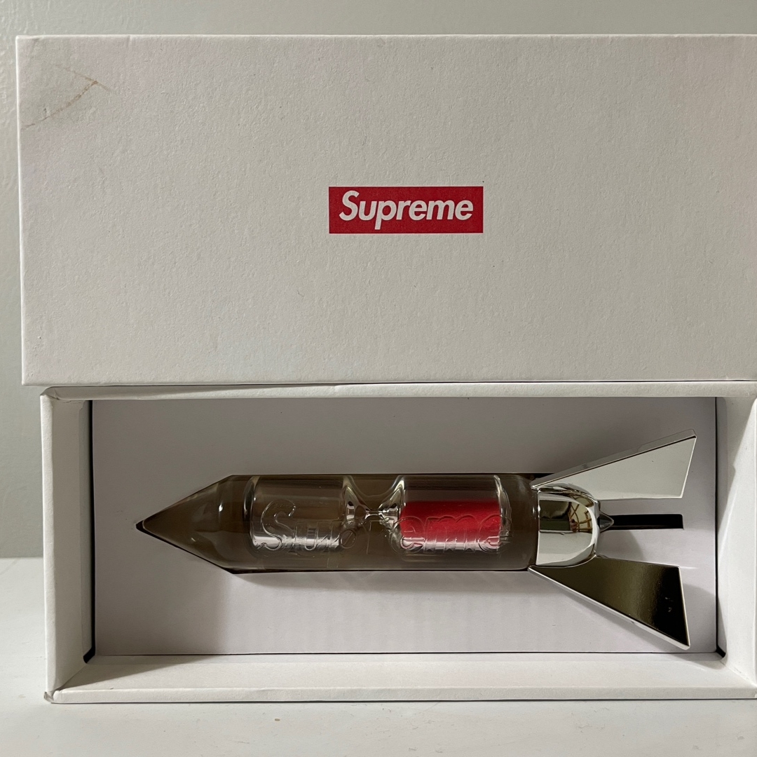 Supreme Rocket Timer Silver - 23SS 착용 스타일 - 1