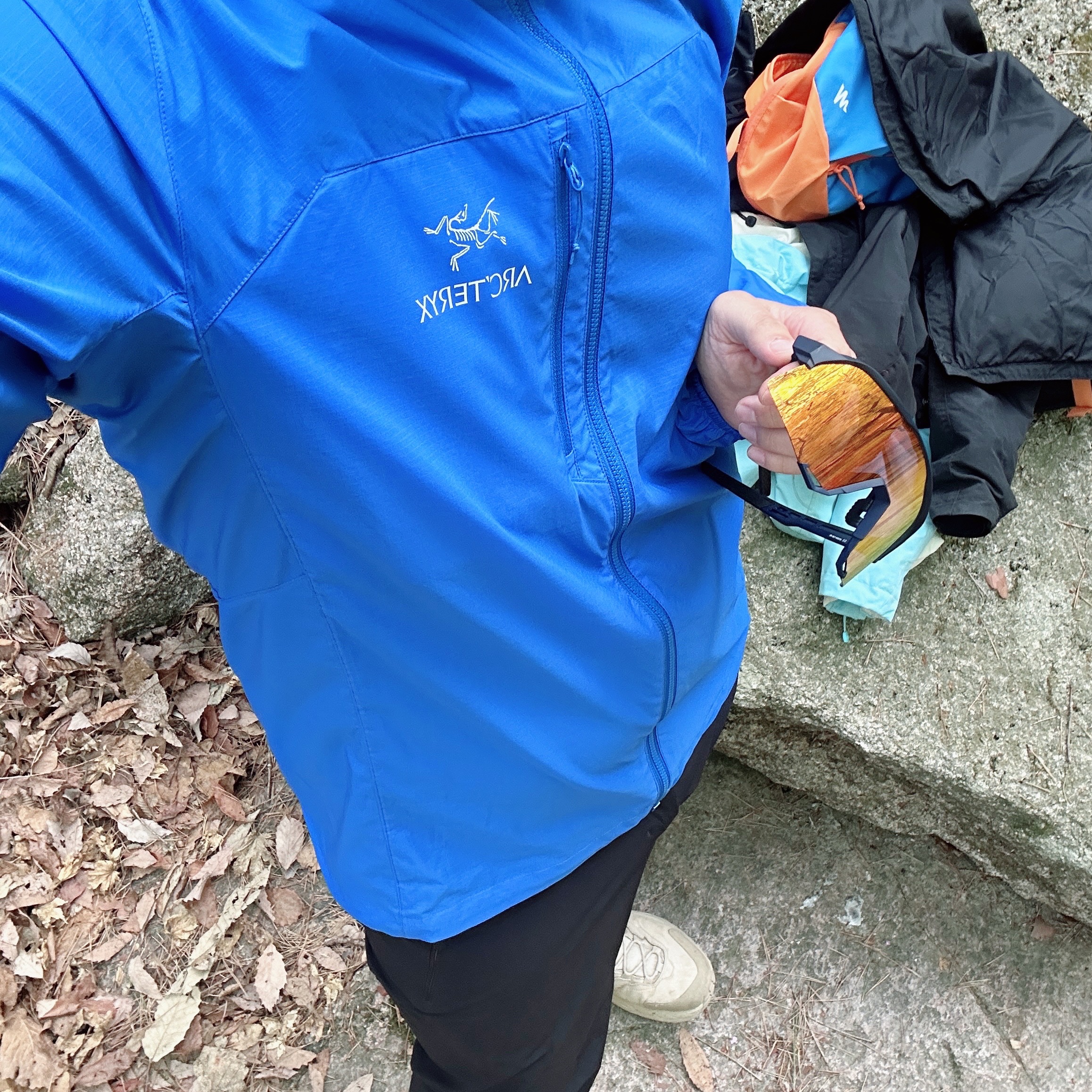 Arc'teryx Squamish Hoody Fluidity, Arc'teryx Gamma LT Pants Black 착용 스타일